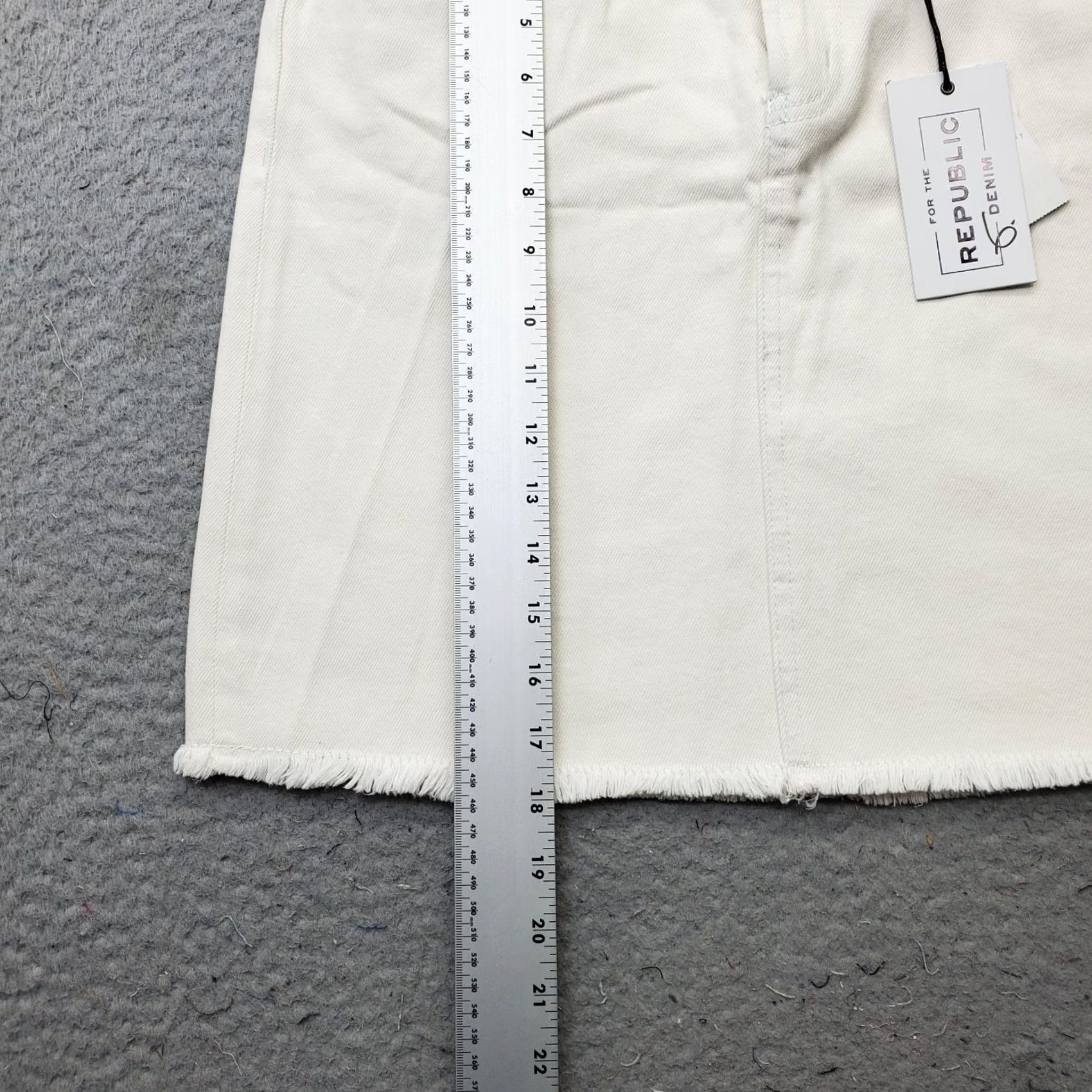 New Republic Republic Jean Skirt Womens 6 White Denim Stretch Raw Hem High Waist Size 28" / US 6 / IT 42 - 4 Thumbnail