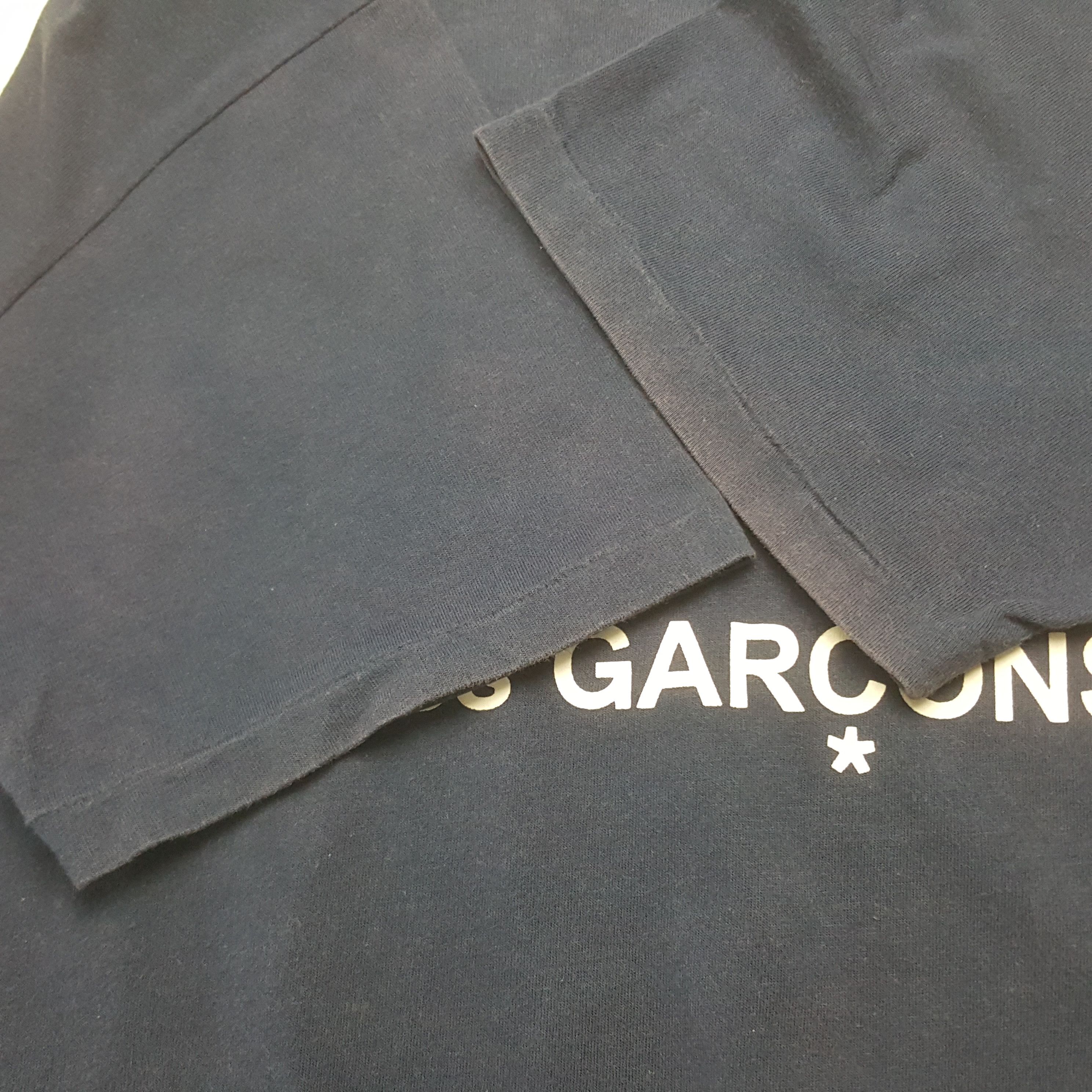 Comme des Garcons PLAY Vintage Comme des Garcons PLAY T-shirt Size US M / EU 48-50 / 2 - 5 Thumbnail