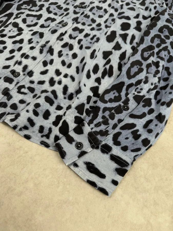 Dolce & Gabbana 2000s Dolce & Gabbana Blue & Black Leopard Silk Shirt Size XS / US 0-2 / IT 36-38 - 6 Thumbnail