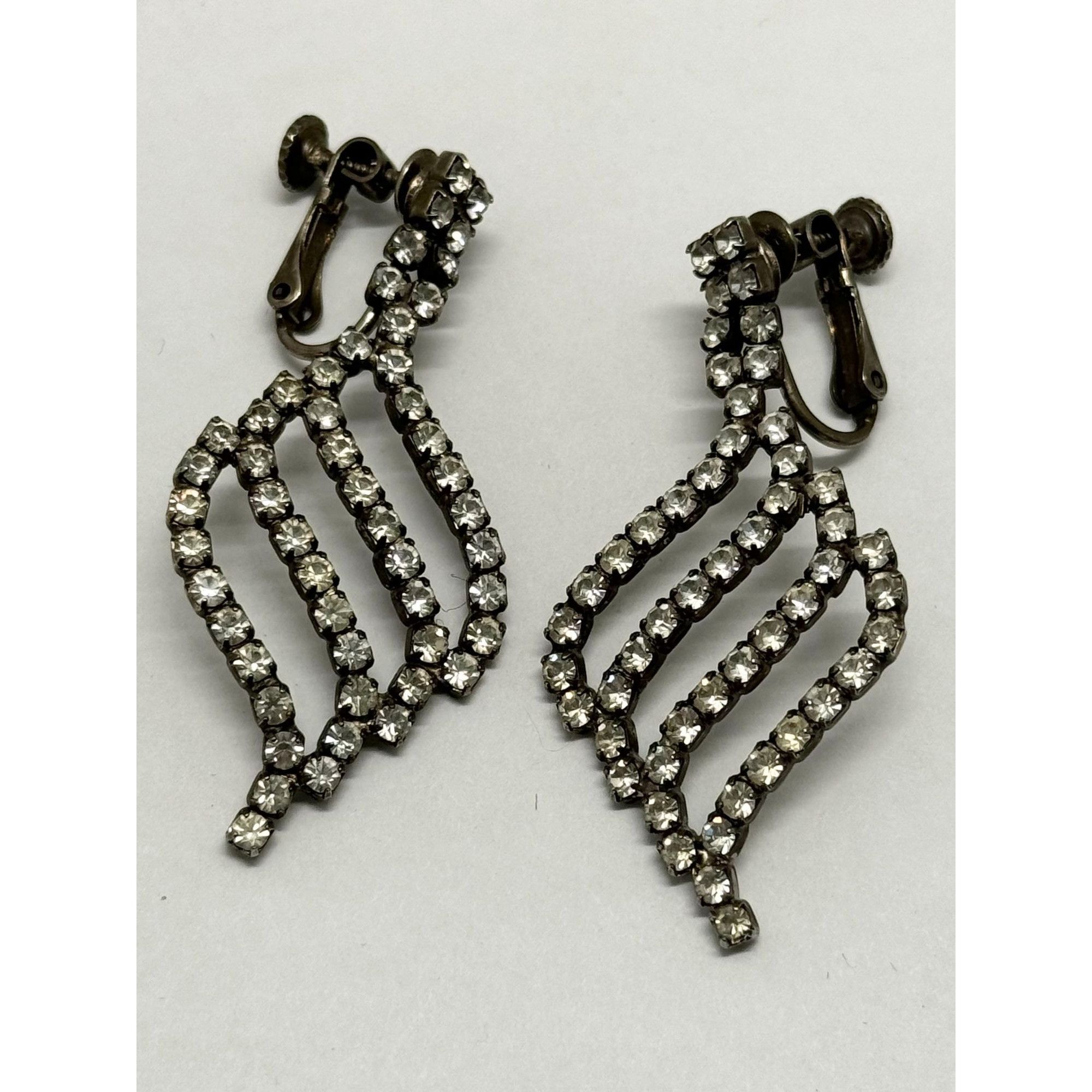 Vintage Vintage Les Bernard rhinestone dangle drop earrings Size ONE SIZE - 2 Thumbnail