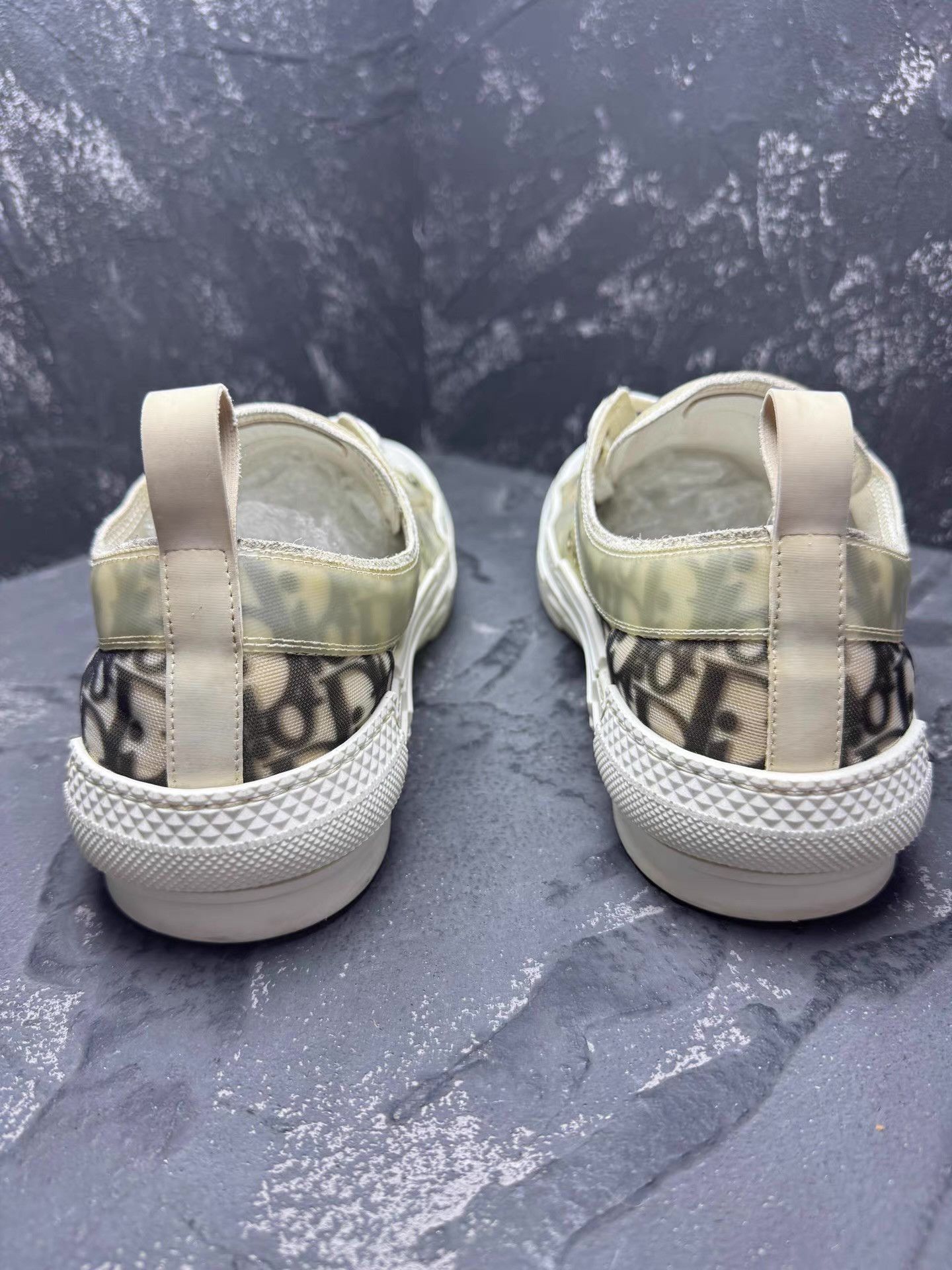 Dior DIOR B23 Grey & White Low-Top Sneakers Q10 Size US 10 / EU 43 - 6 Thumbnail