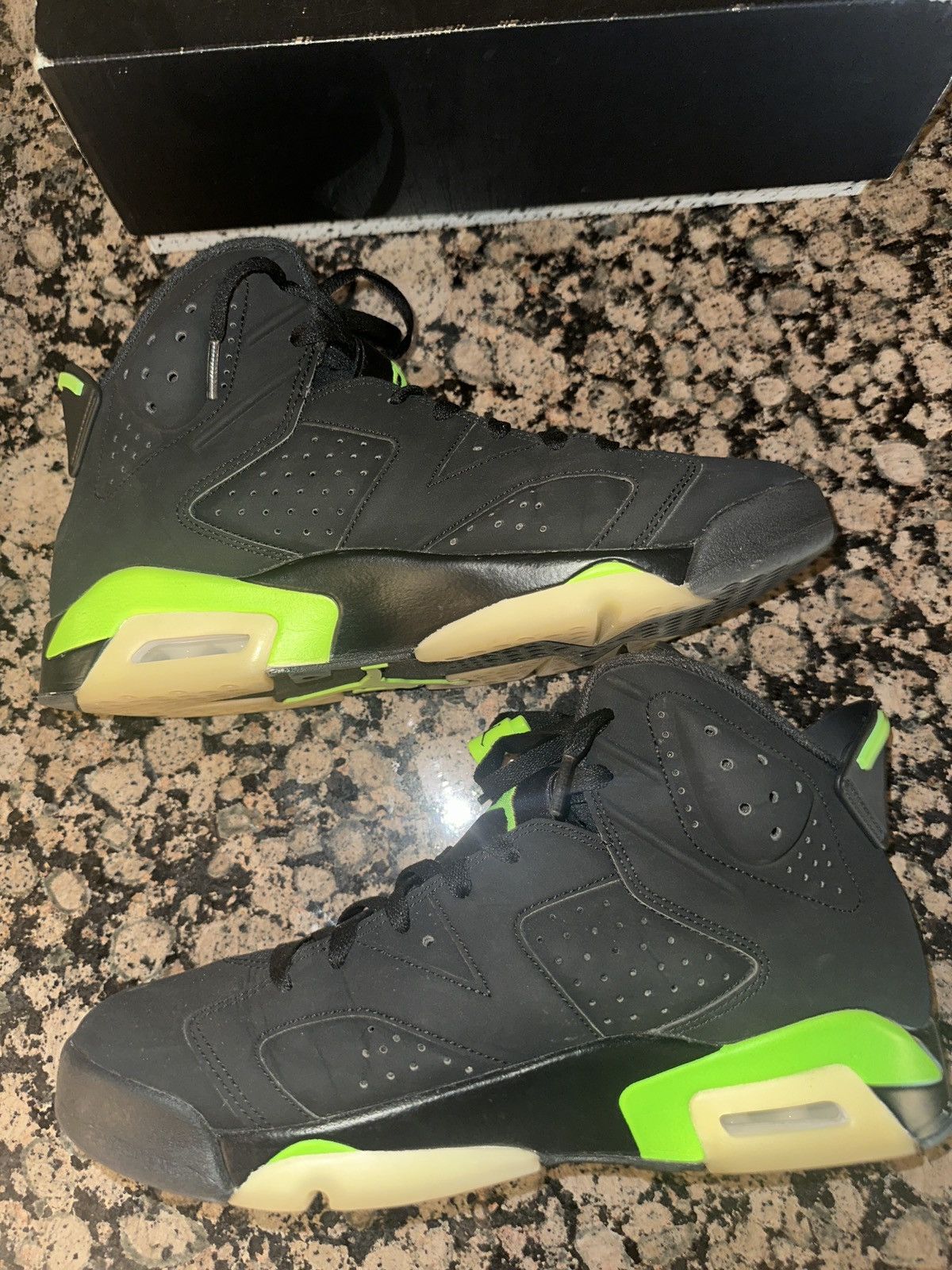 Jordan Brand Jordan 6 eletric green Size US 10 / EU 43 - 2 Thumbnail