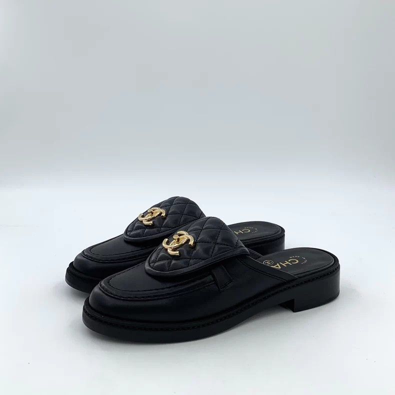 Chanel Chanel 25C black diamond double C logo lambskin wrap-head Size US 5.5 / IT 35.5 - 1 Thumbnail