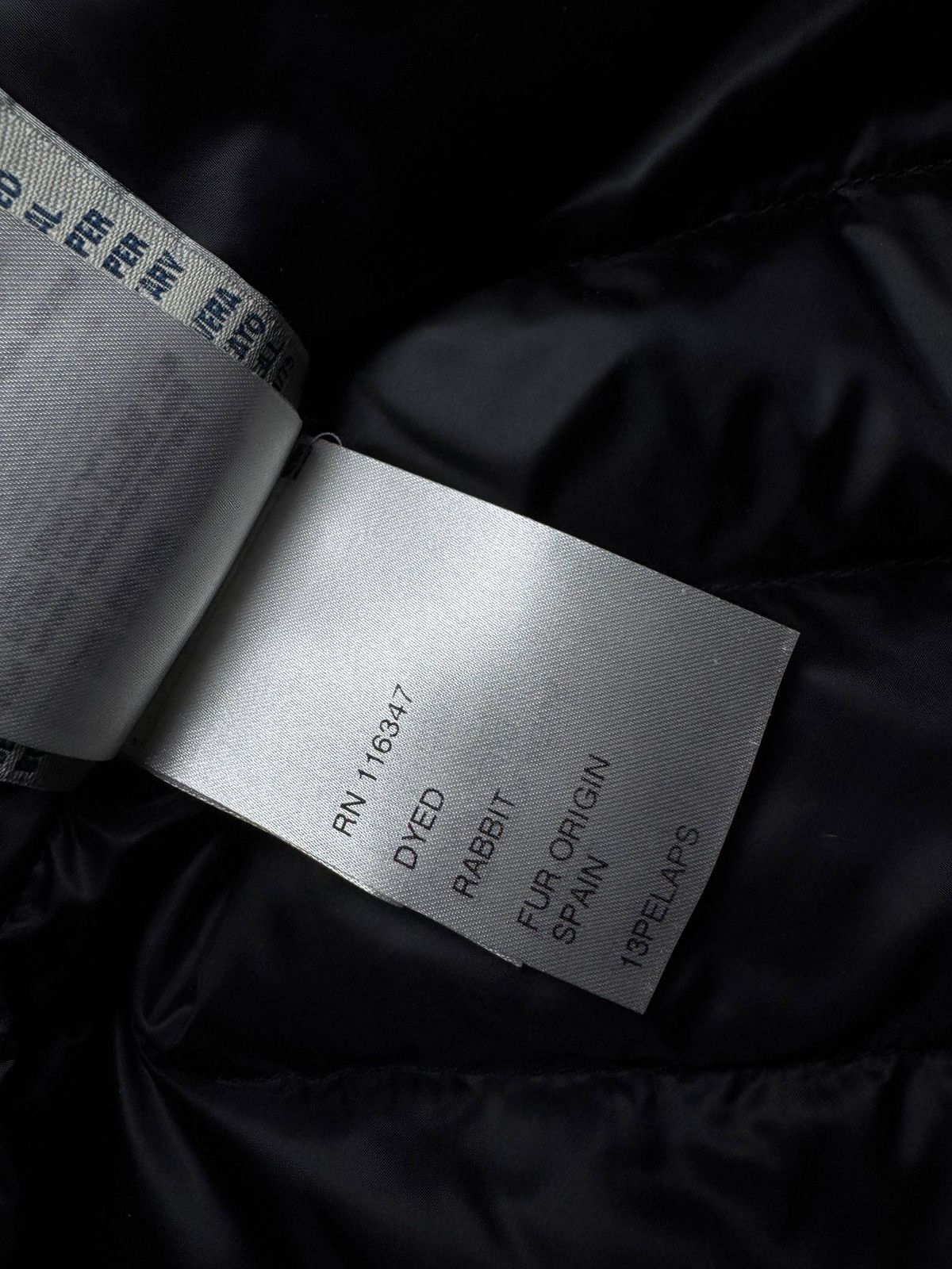 Moncler Women`s Moncler Black Textured Faux-Fur Vest Autentic Size L Size L / US 10 / IT 46 - 20 Thumbnail