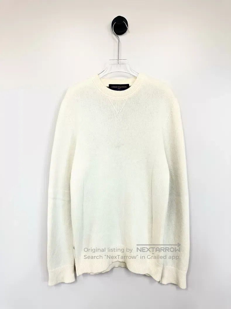 Louis Vuitton Louis Vuitton Beige back full logo cashmere knit sweater Size US L / EU 52-54 / 3 - 1 Thumbnail