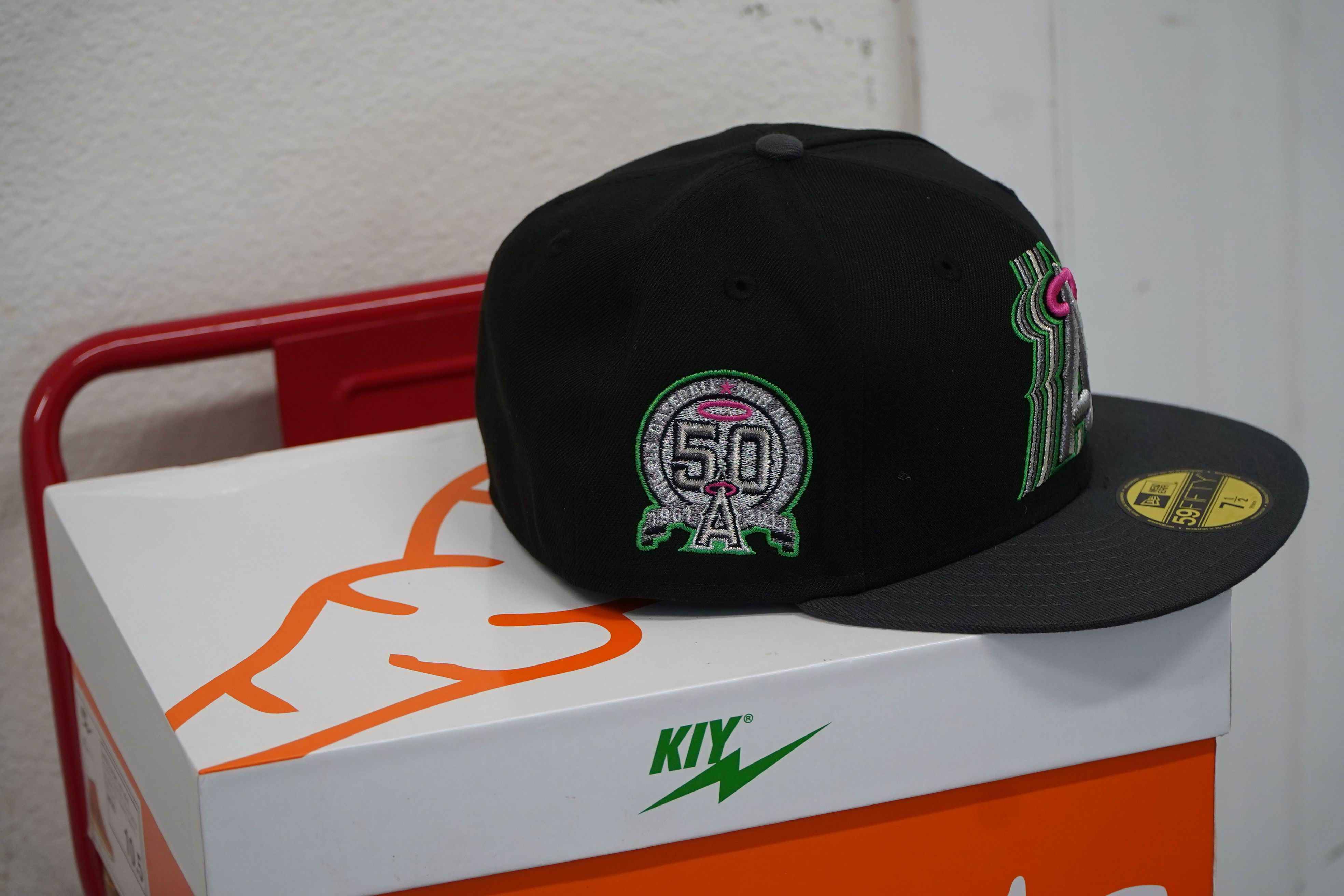 Capsule × MLB × New Era Anaheim Angels Capsule Hats Trippy Angels 3.0 - 7 1/2 Size ONE SIZE - 2 Thumbnail
