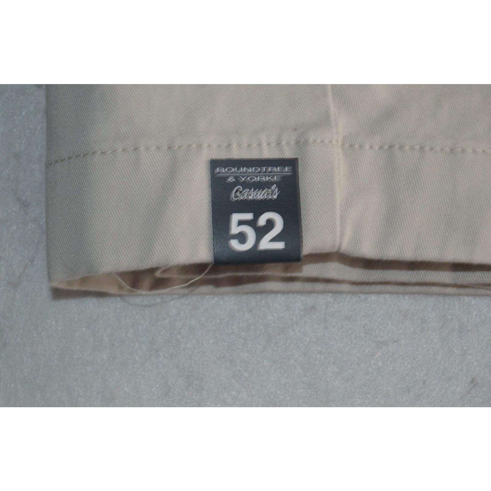 Roundtree & Yorke Roundtree & Yorke Casuals Big & Tall Shorts - 52 Beige Stretch Cotton Blend 9" Inseam Zip Front Pockets Chino Style Mens Size US 36 / EU 52 - 3 Thumbnail