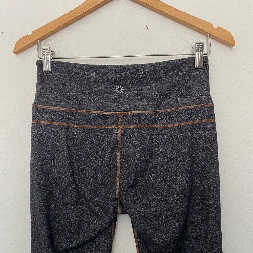 Athleta Athleta Chaturanga Grey With Brown Seam Cropped Leggings Size 26" / US 2 / IT 38 - 4 Thumbnail