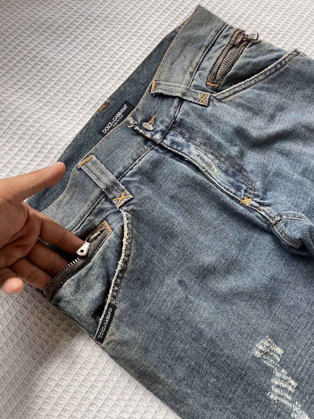 Dolce & Gabbana Last Drop🔥Rare🔥Dolce & Gabbana 14 Classic Distressed Jeans Size US 35 - 7 Thumbnail