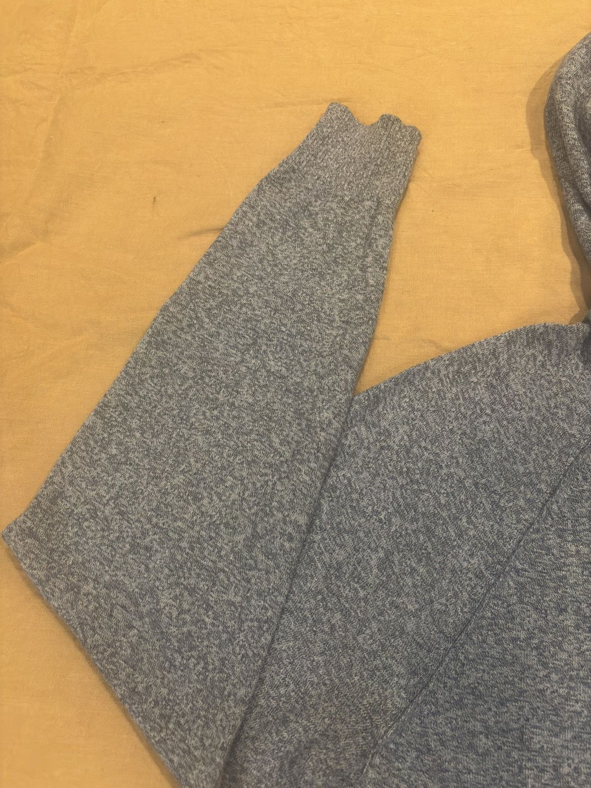 Old Navy Hoodie sweater.mt-72 Size US L / EU 52-54 / 3 - 5 Thumbnail
