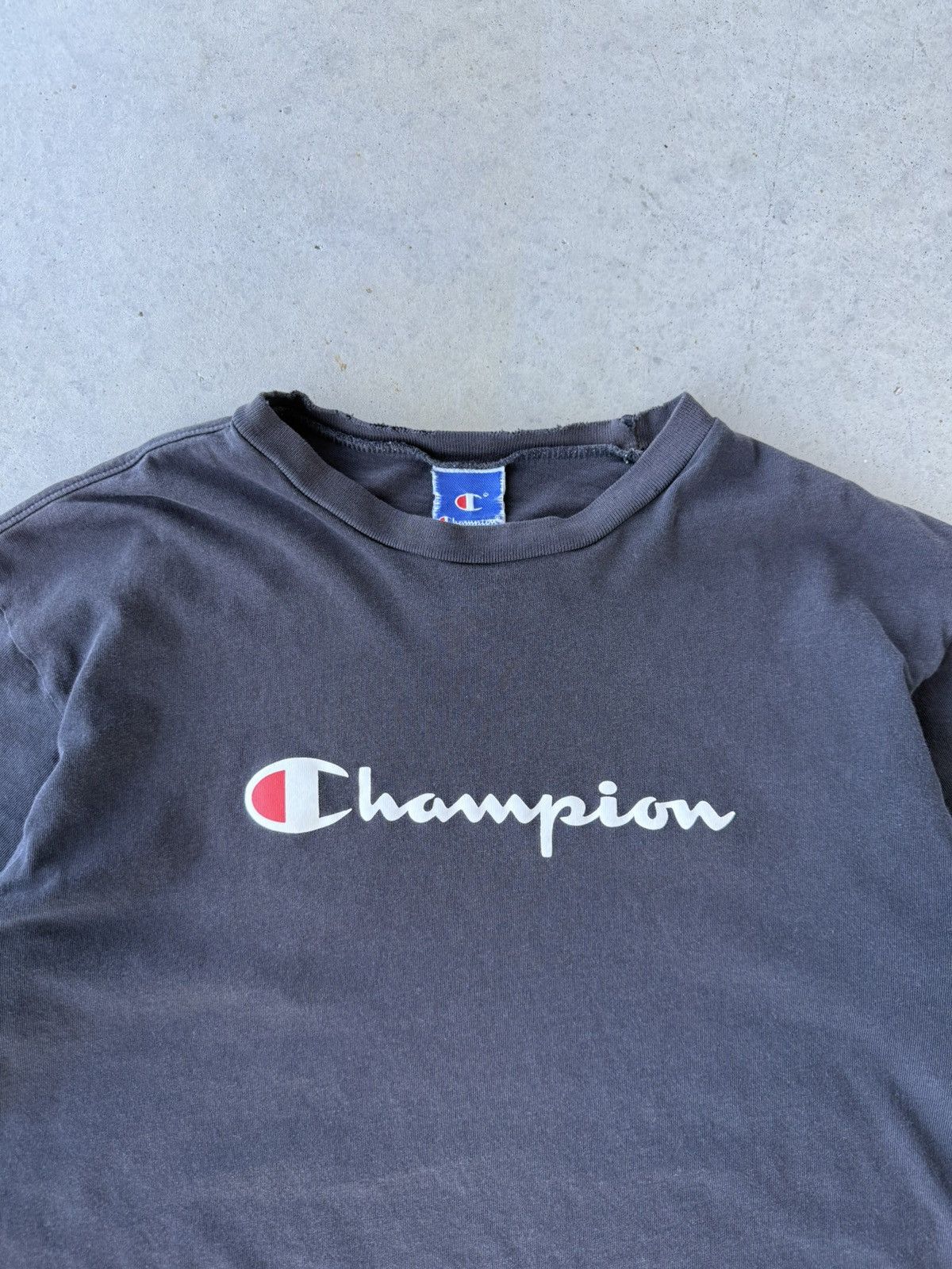 Champion Vintage 1980s Faded Champion Spell out T-Shirt Size US L / EU 52-54 / 3 - 3 Thumbnail