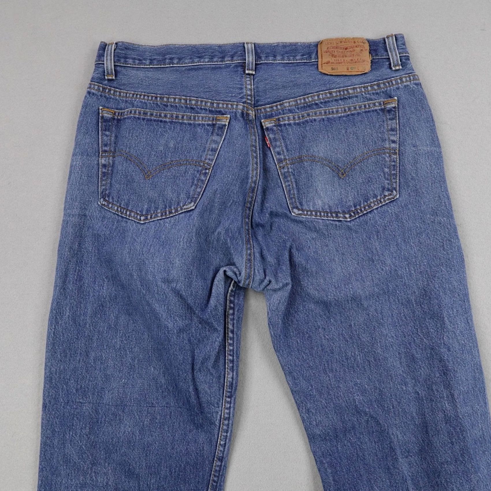 Levi's VINTAGE Levis Jeans 501 Straight Leg Button Fly Blue Denim USA 90s Mens 38x30 Size US 38 / EU 54 - 7 Thumbnail