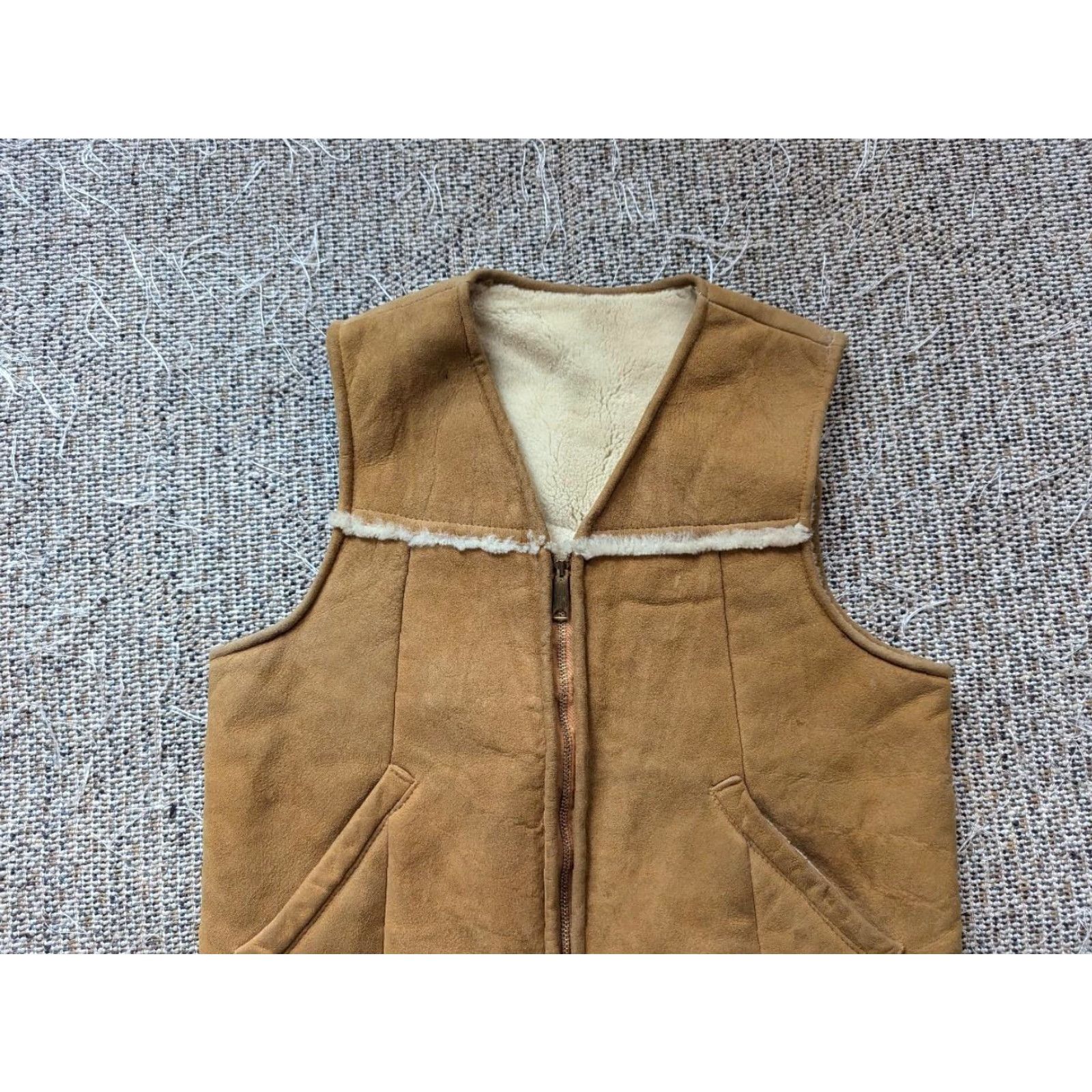 Eddie Bauer VINTAGE Eddie Bauer Vest Men M 40 Brown Sheepskin Leather Western Shearling Wool Lining Chest 40in Measurements 1960s Size US M / EU 48-50 / 2 - 3 Thumbnail