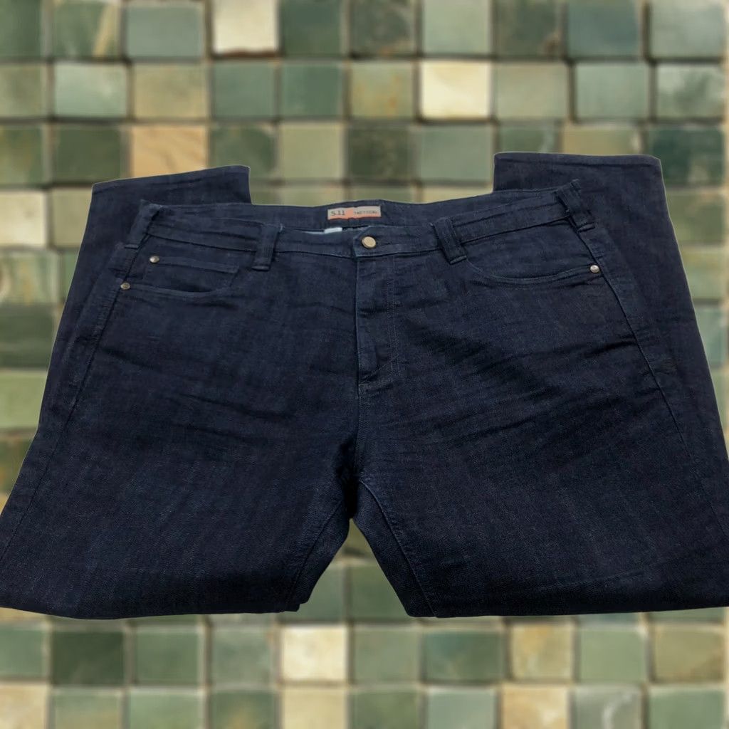 Vintage 5.11 Tactical Jeans Denim Blue 40x30 Regular Waist 42 Inseam Mid Rise Stretch 5-Pocket Belt Loops Zipper Button Men Size US 40 / EU 56 - 1 Thumbnail