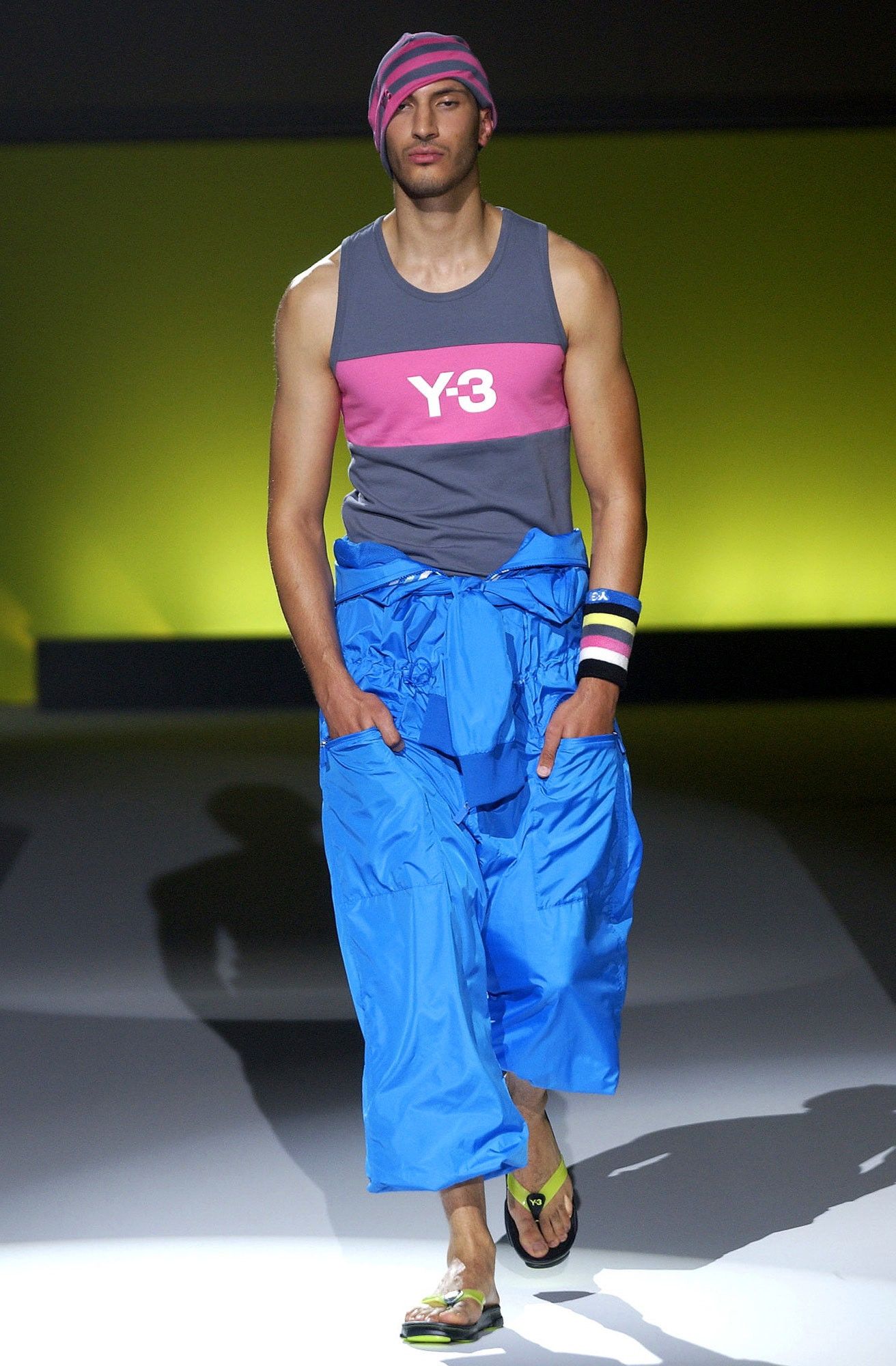 Y-3 Y-3 S/S 2004 men's logo tank top - size XS Size US XS / EU 42 / 0 - 4 Thumbnail