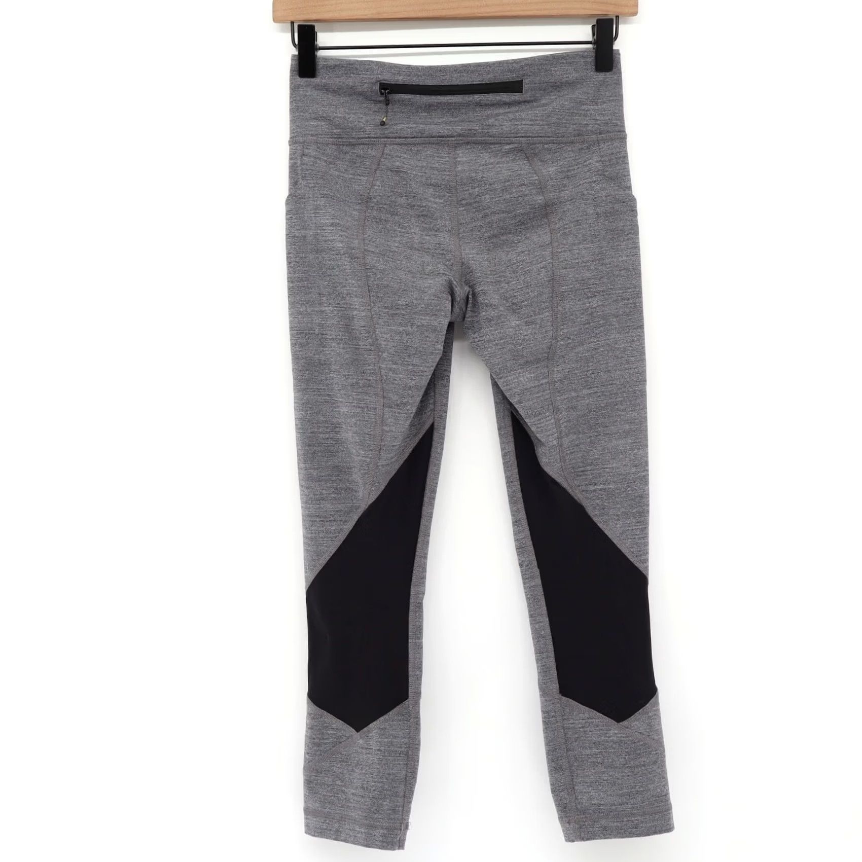 Lululemon Lululemon Women's Pace Rival Crop Leggings Slim Cropped Gray 4 Athletic Athleisure Running Yoga Vintage? Size ONE SIZE - 2 Thumbnail