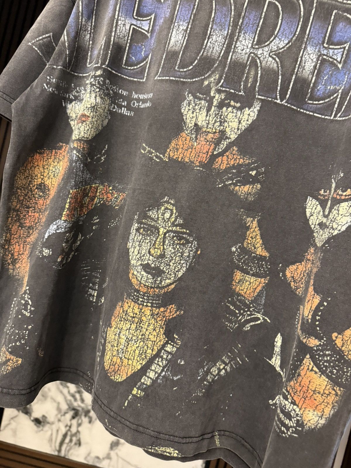Vale Vale Kiss Tee Size Large Size US L / EU 52-54 / 3 - 3 Thumbnail
