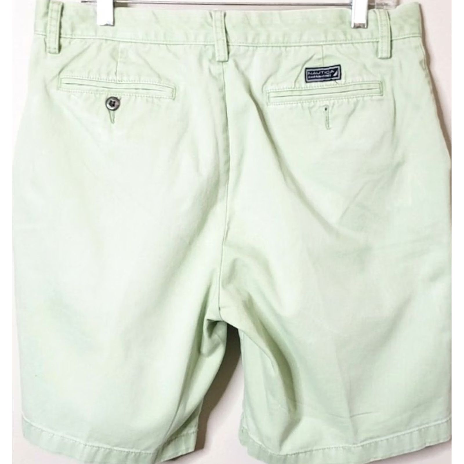 Nautica Nautica Classic Fit Men's Shorts 33" Waist 9" Inseam Mint Green 100% Cotton EUC Shorts Mens Regular Waist 33 Green Mint NAUTICA Size US 33 - 5 Thumbnail