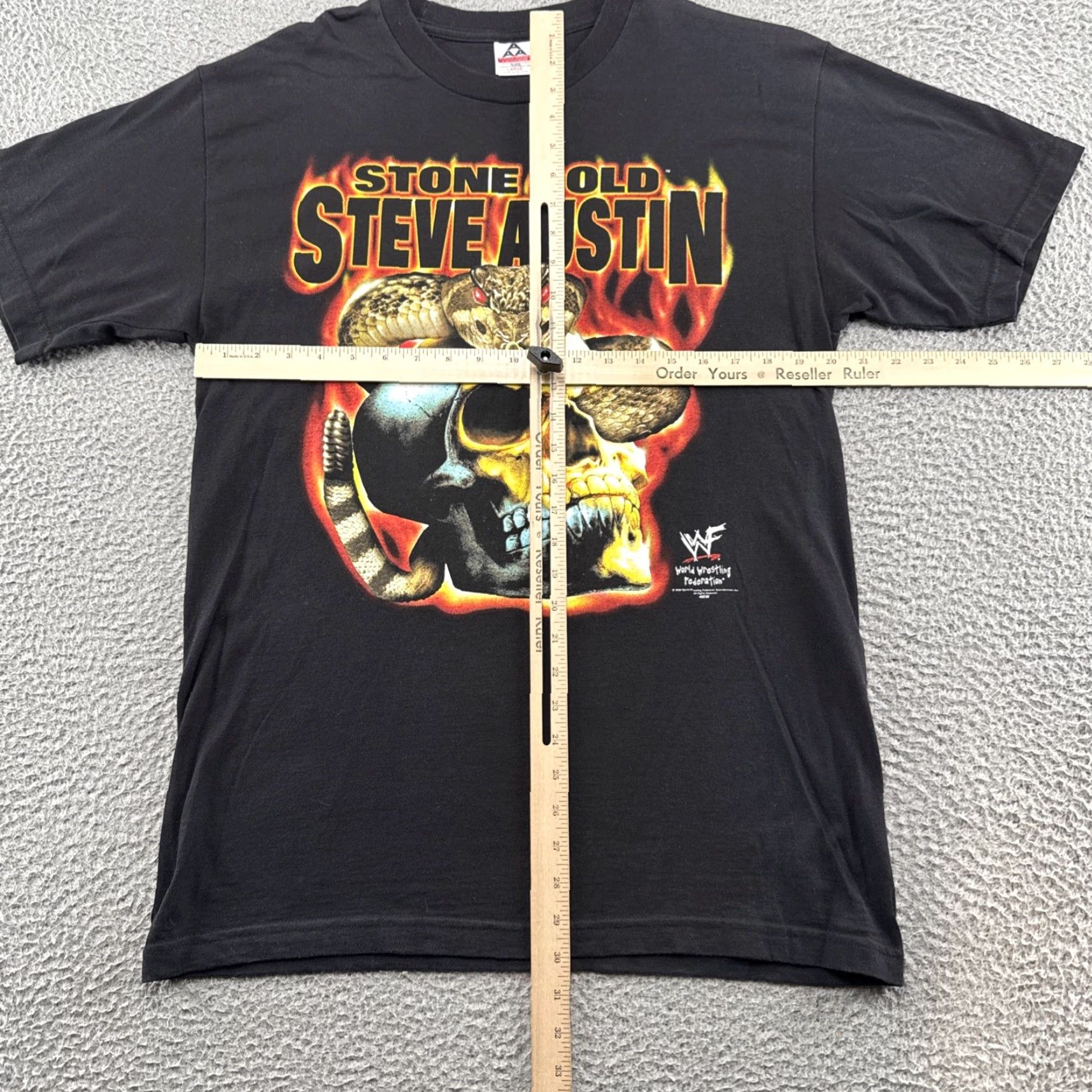 AAA VINTAGE WWF 2000 Stone Cold Steve Austin Double Sided Y2K 00s T-Shirt L Black Skull Flames Size US L / EU 52-54 / 3 - 5 Thumbnail