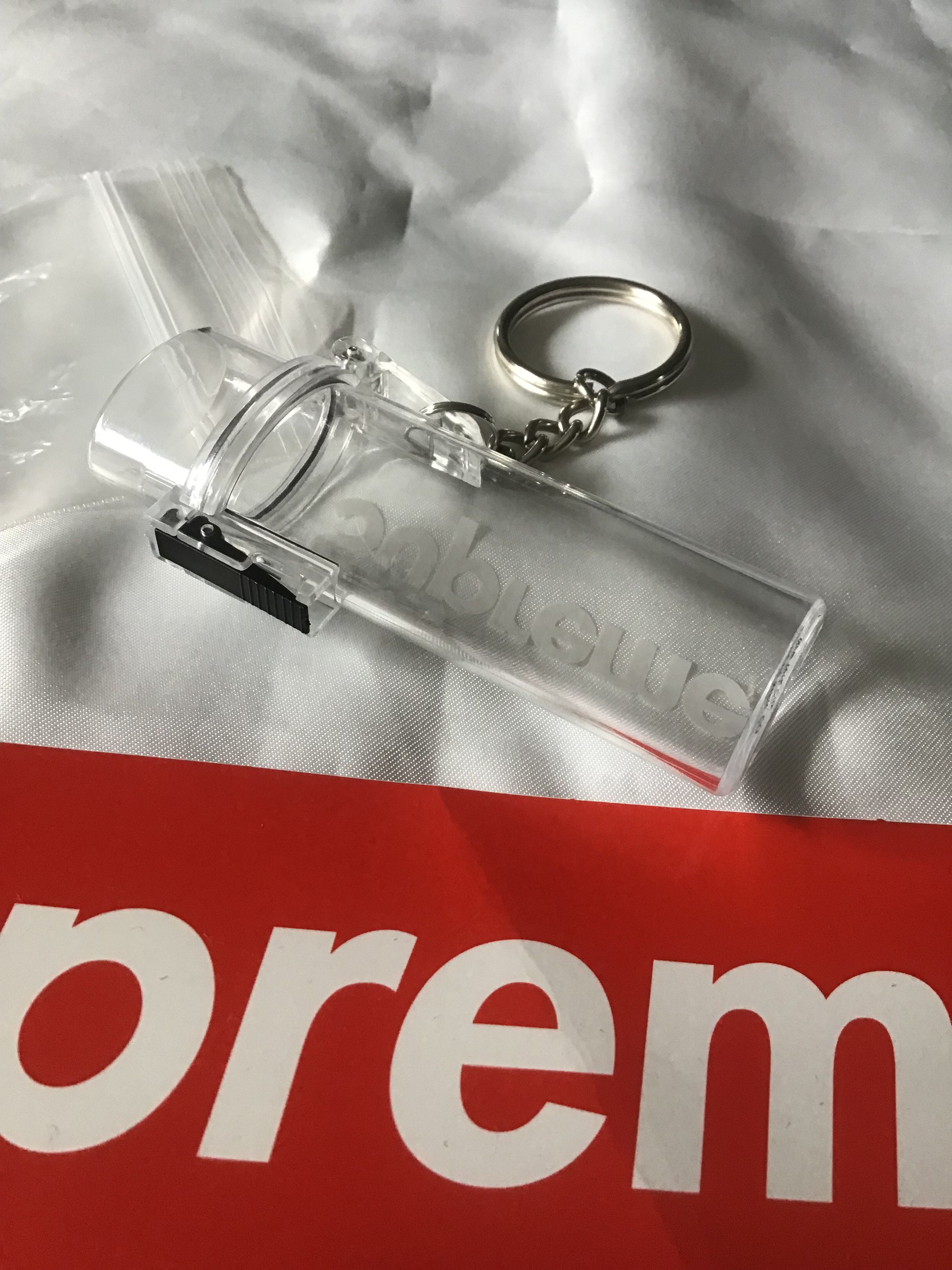 Supreme SUPREME Waterproof Lighter Keychain Size ONE SIZE - 7 Thumbnail