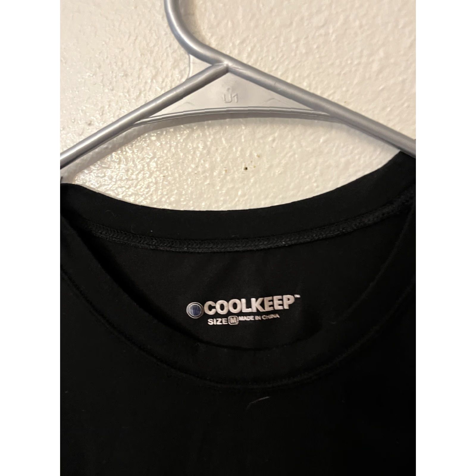 Vintage CoolKeep Mens T-Shirt Short Sleeve Crew Neck Black Polyester Spandex Lightweight Stretch Regular Fit Medium Pattern: Solid Casual Everyday Mens Shirt Size US M / EU 48-50 / 2 - 3 Thumbnail