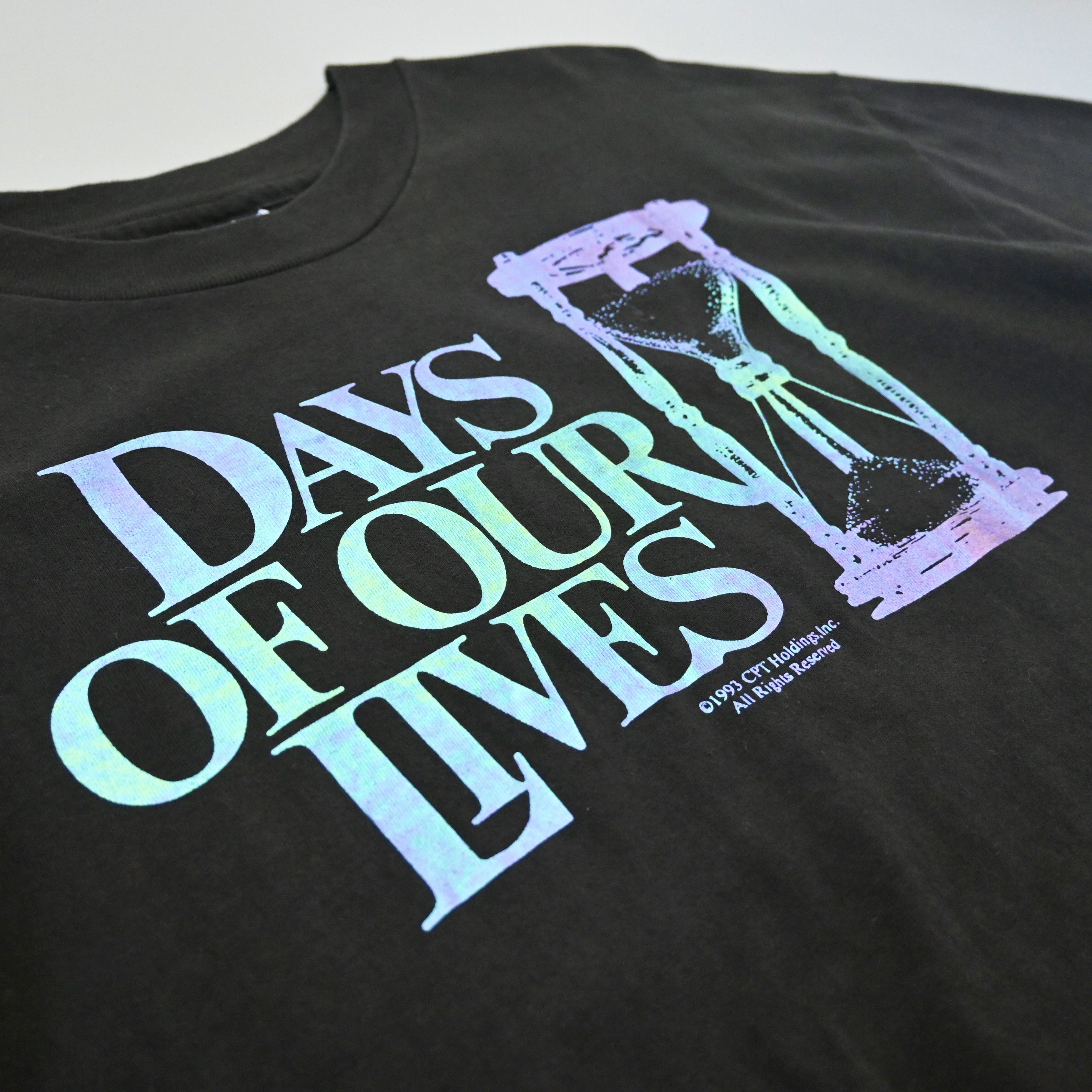 Vintage VTG 1993 DAYS OF OUR LIVES aurora print t-shirt made in USA Size US L / EU 52-54 / 3 - 4 Thumbnail