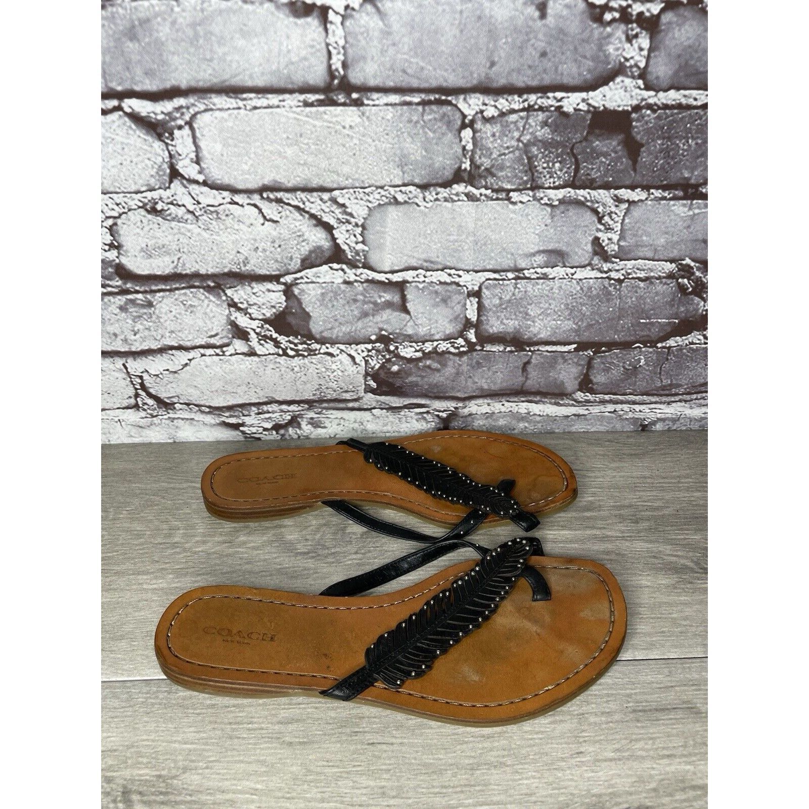 Coach Coach New York DENI Black Leather Feather Thong Flat Sandals Size US 8 / IT 38 - 5 Thumbnail