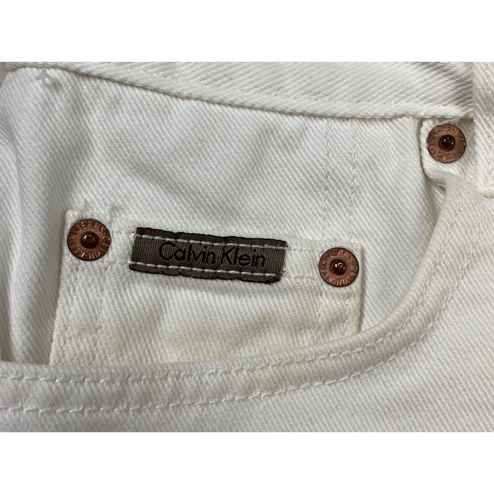 Calvin Klein Calvin Klein Jeans High Rise White Denim Shorts USA 90's Size 27" / US 4 / IT 40 - 3 Thumbnail