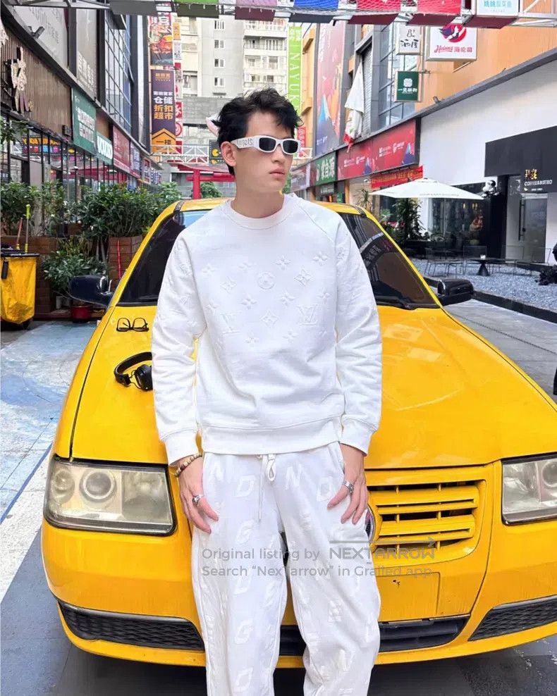 Louis Vuitton Louis Vuitton White crew neck sweatshirt Size US XS / EU 42 / 0 - 8 Thumbnail