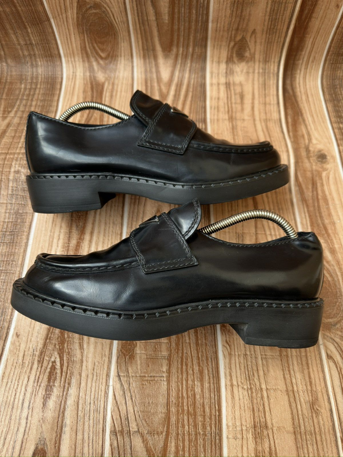 Prada Prada Brushed Leather Logo Loafers Size US 7.5 / EU 40-41 - 8 Thumbnail