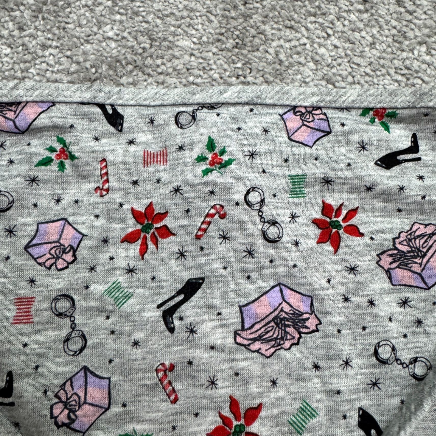 Vintage Savage X Fenty by Rihanna Christmas G-String Thong Tie Medium Gray Women's Intimates Size ONE SIZE - 5 Thumbnail