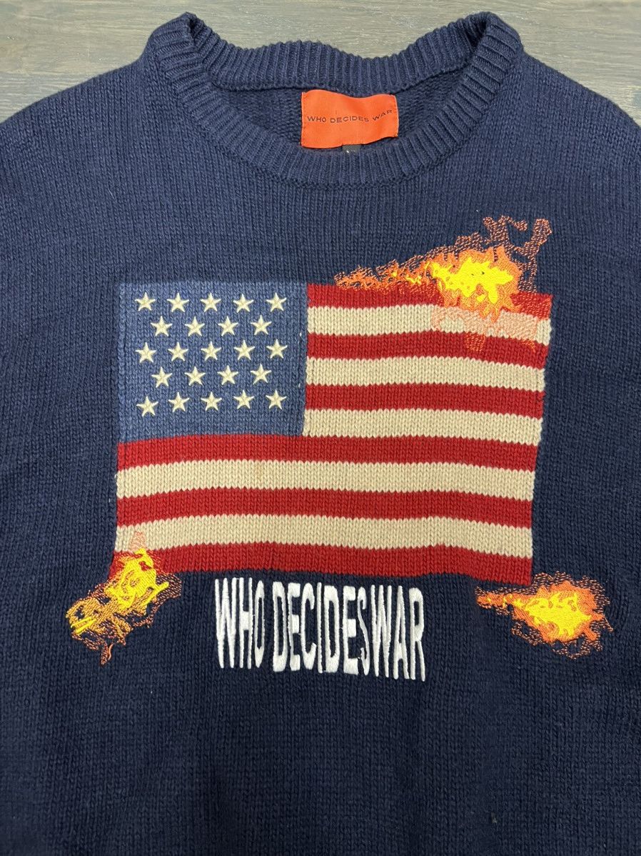 Who Decides War Who decides war burning flag sweatshirt Size US XL / EU 56 / 4 - 4 Thumbnail