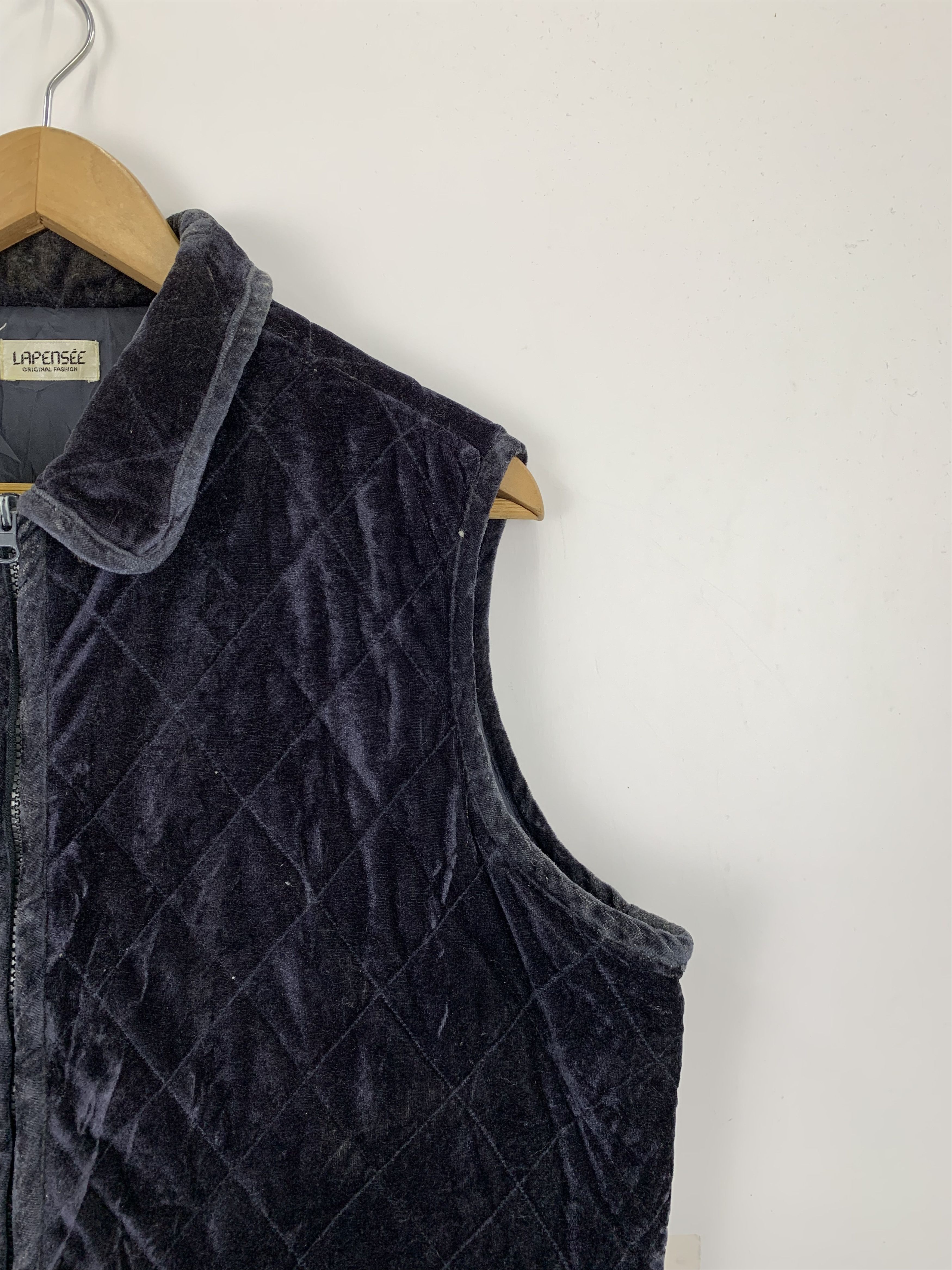 Japanese Brand Vintage Japanese Brand Velvet Vest J0973 Size US L / EU 52-54 / 3 - 5 Thumbnail