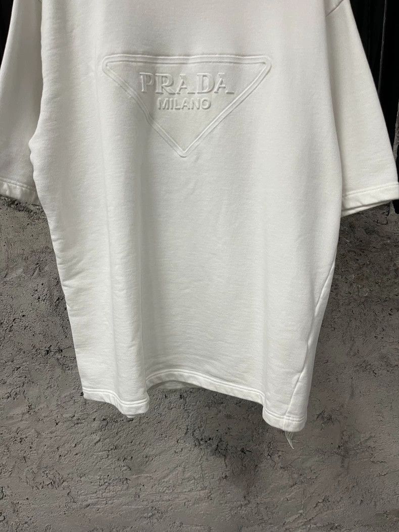 Prada PradaWhite embossed letter logo short sleeves 2503-Nextarro Size US M / EU 48-50 / 2 - 4 Thumbnail