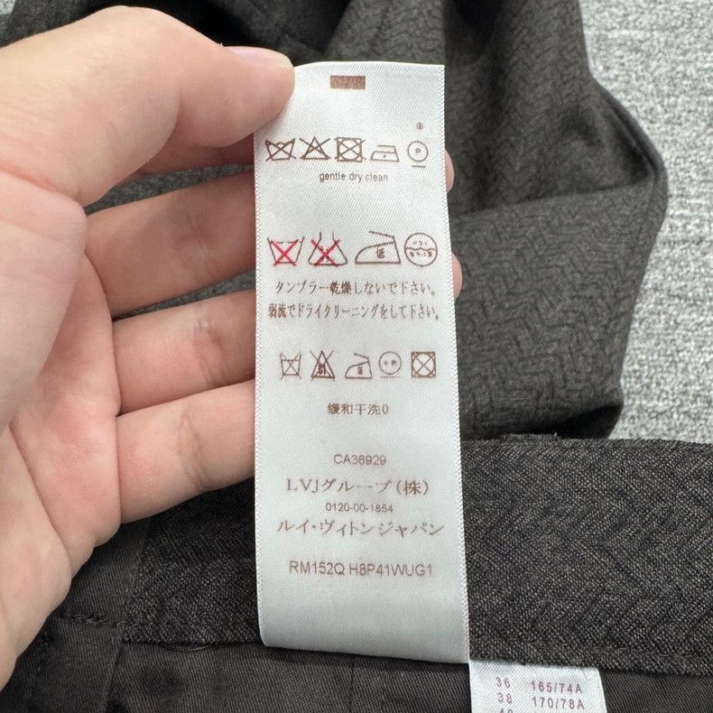Louis Vuitton Louis Vuitton size US 48 Wool slacks pants Nextarrow-2505 Size US 32 / EU 48 - 4 Thumbnail