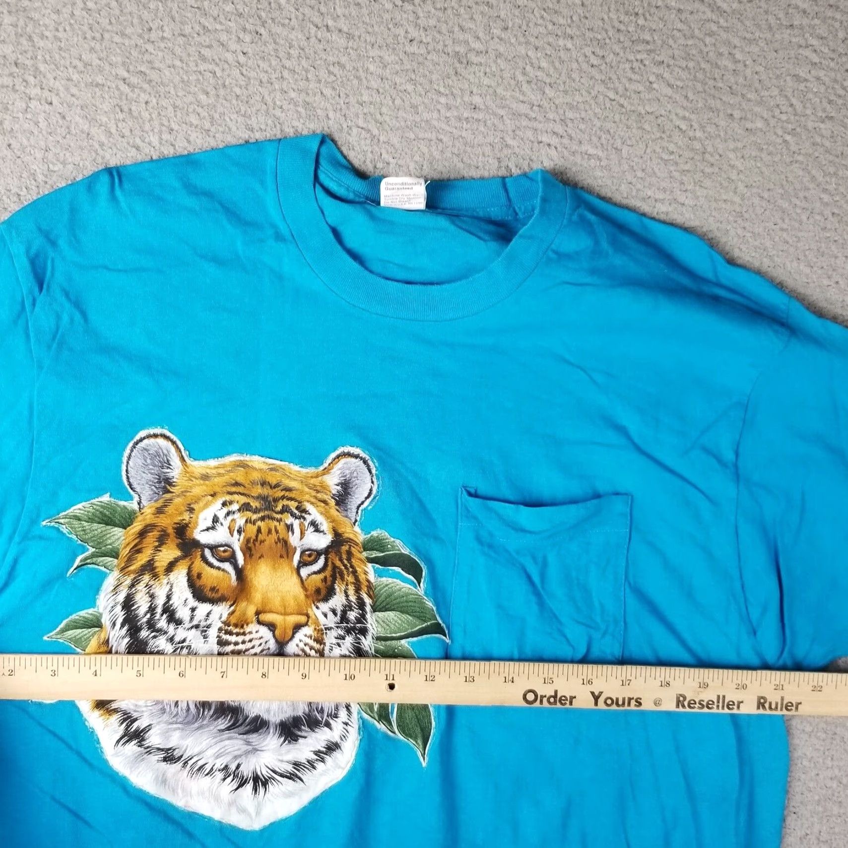 Vintage Vintage BVD Men Large Jungle Shirt Short Sleeve Cotton 80s Wildlife Animals Tee Size US L / EU 52-54 / 3 - 6 Thumbnail