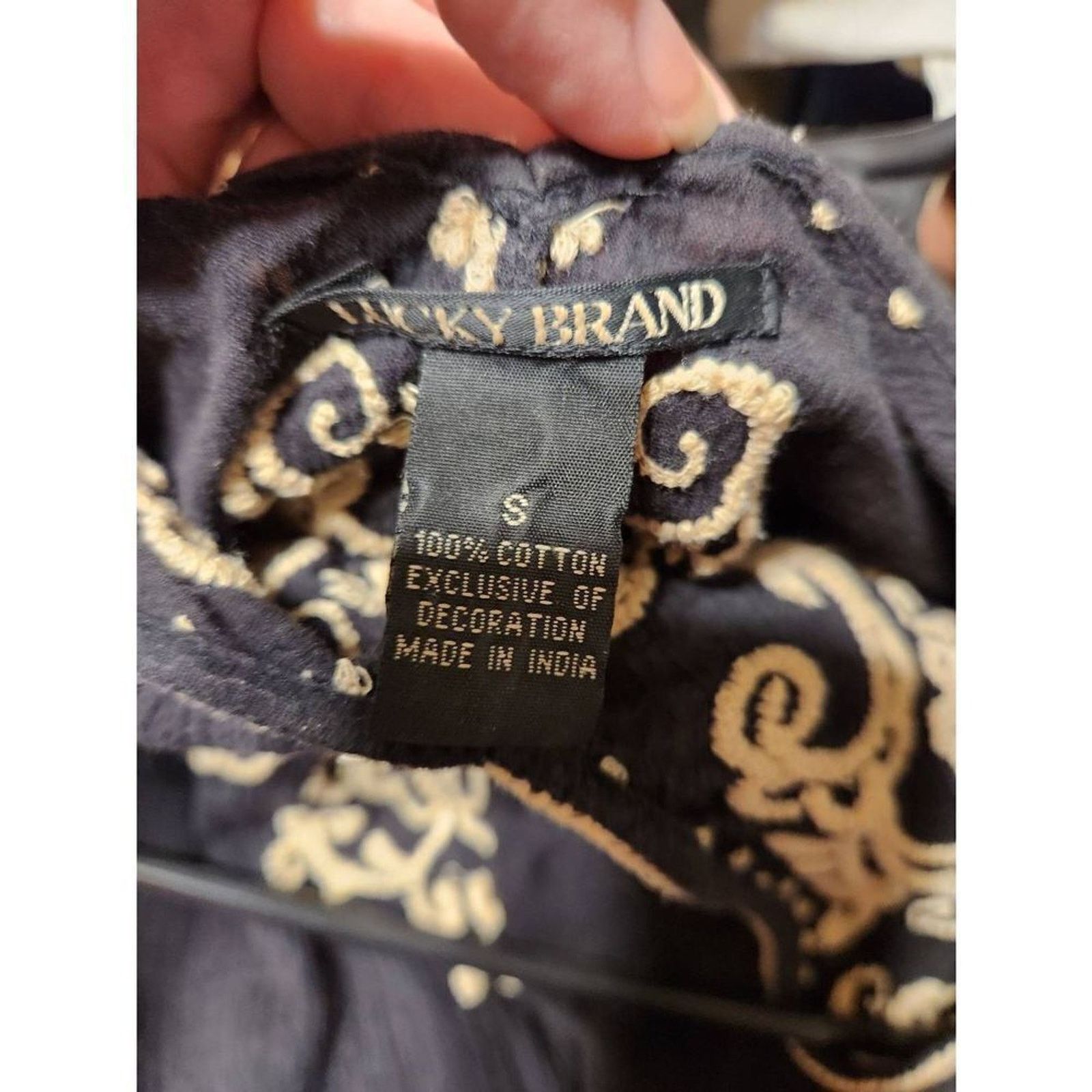 Lucky Brand Lucky brand S black blouse beautiful Size S / US 4 / IT 40 - 8 Thumbnail