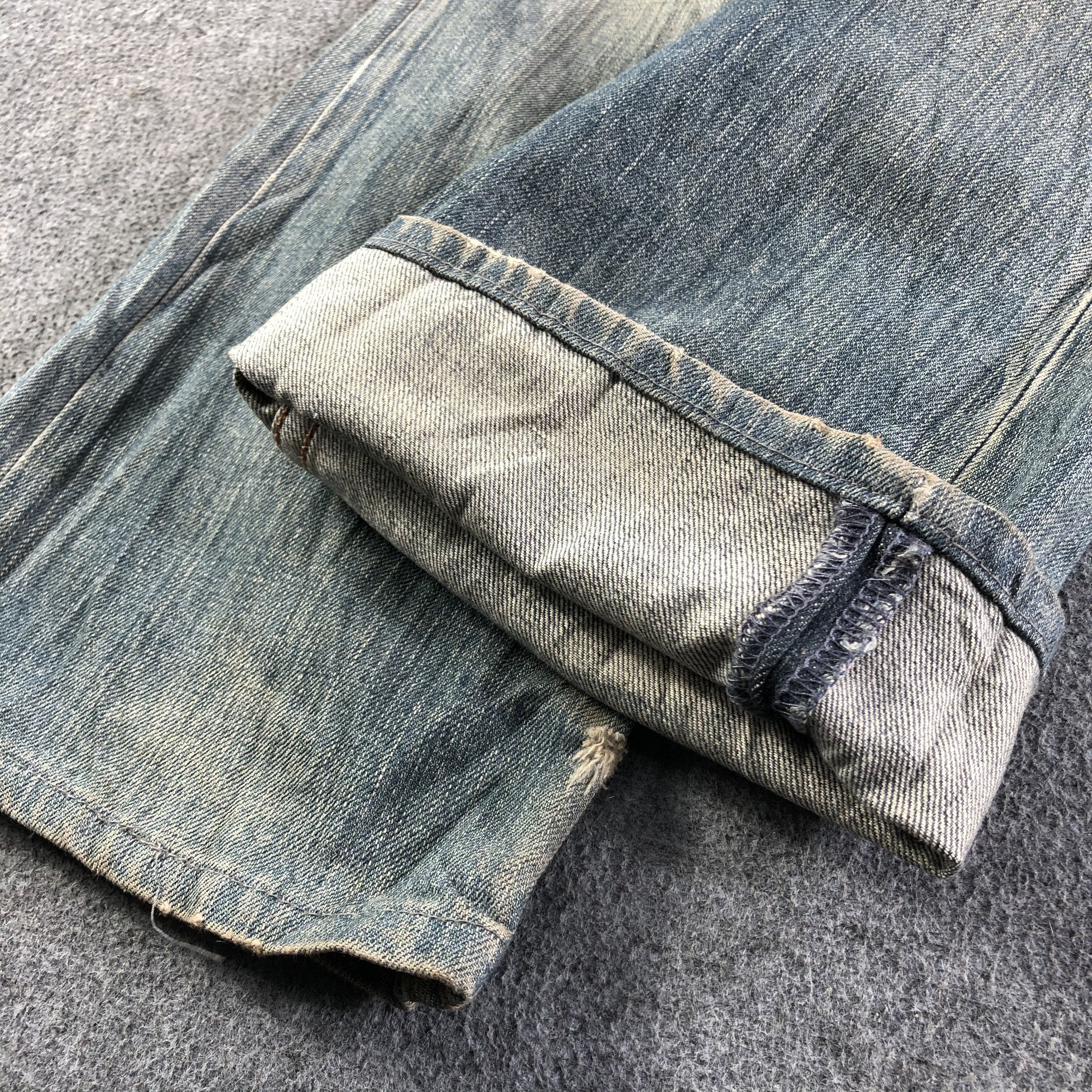 Vintage Levis Black Jeans-J3880
