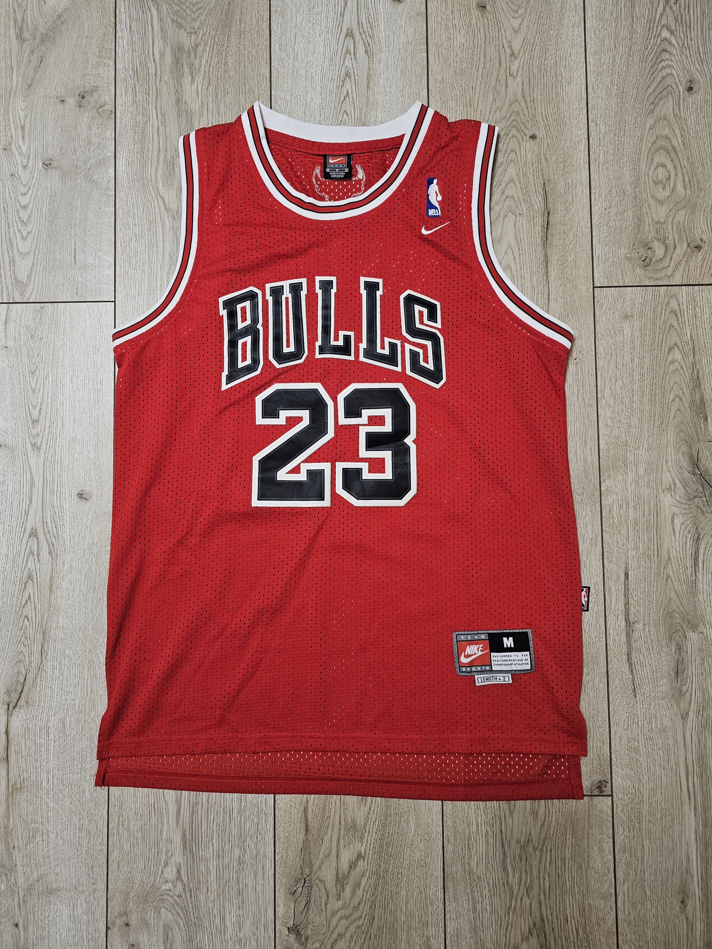 Vintage CHICAGO BULLS NIKE VINTAGE JORDAN JERSEY BASKETBALL SHIRT Size US M / EU 48-50 / 2 - 1 Thumbnail