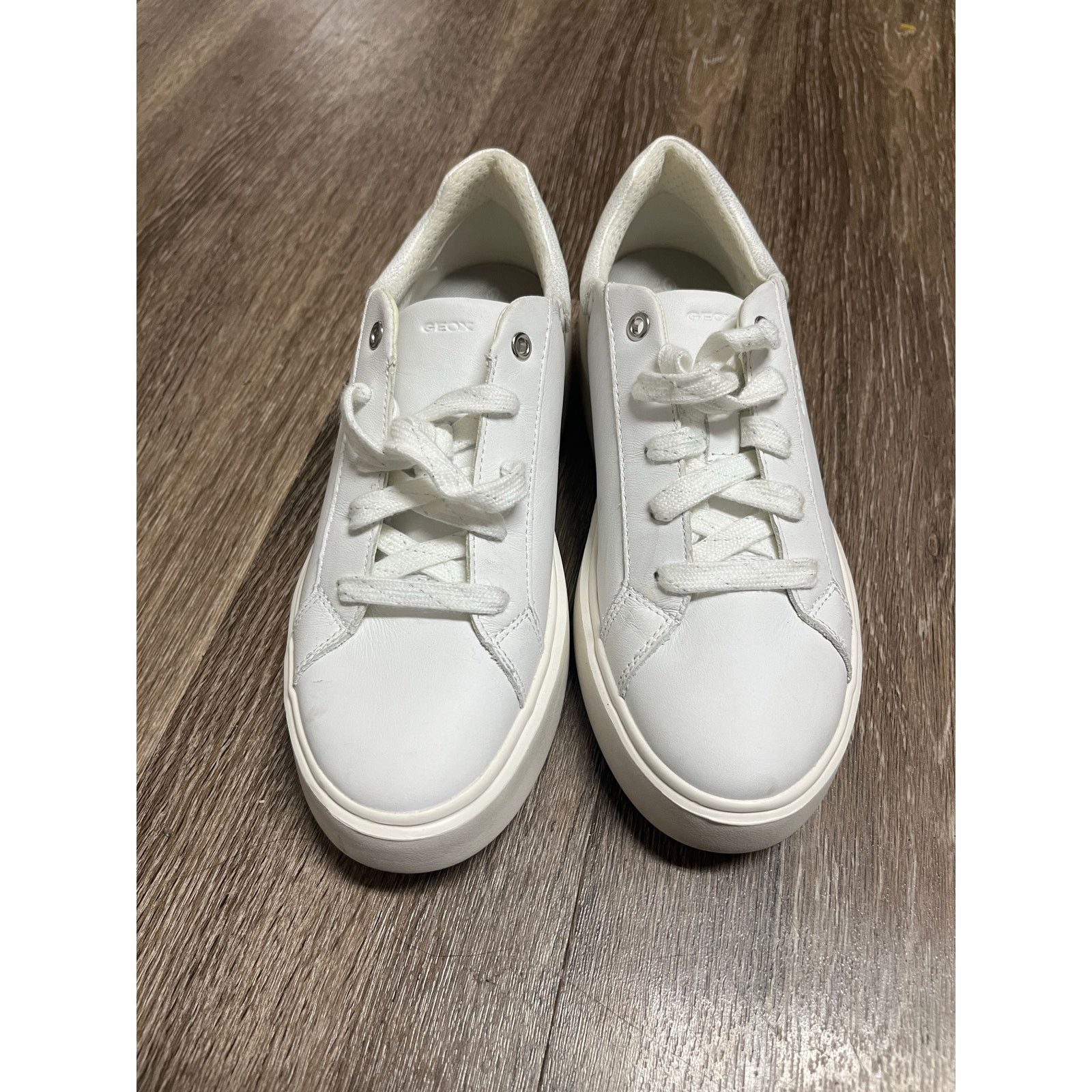 Geox Geox D Nhenbus White Studded Sneakers size 6 Size US 6 / IT 36 - 4 Thumbnail