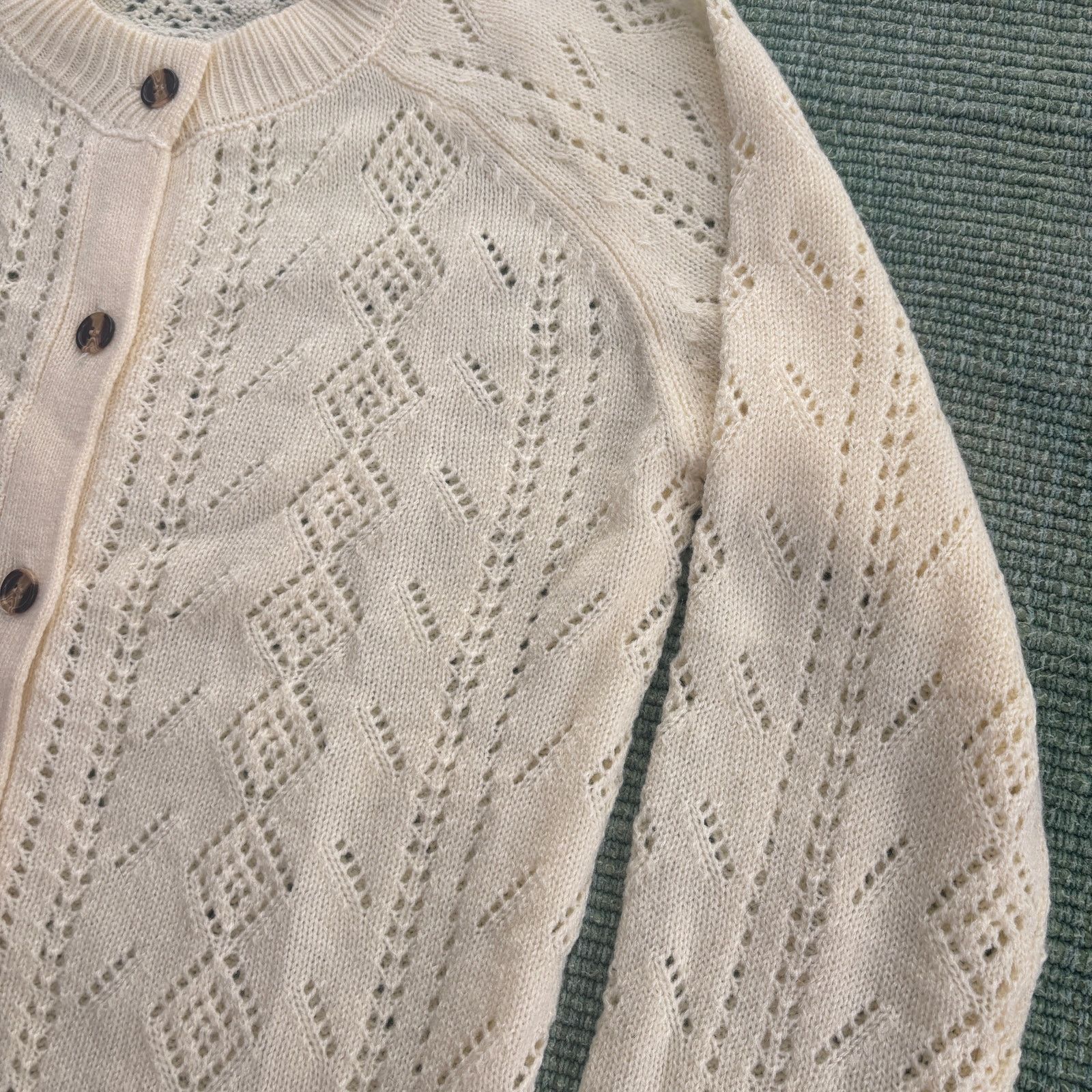 Vintage Vintage womens soft acrylic button up cardigan knit sweater Size L / US 10 / IT 46 - 5 Thumbnail