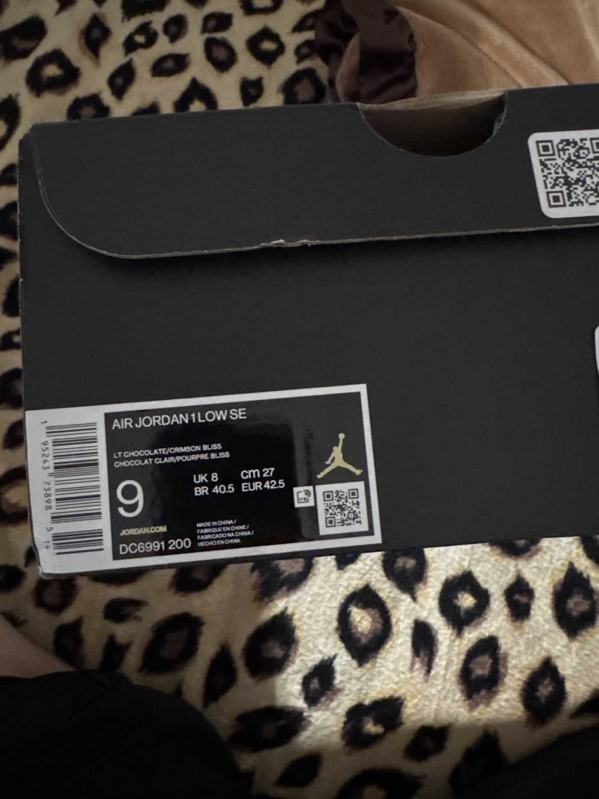 Jordan Brand Mocha Brown, Salmon Pink, black Jordan’s Size US 9 / EU 42 - 6 Thumbnail