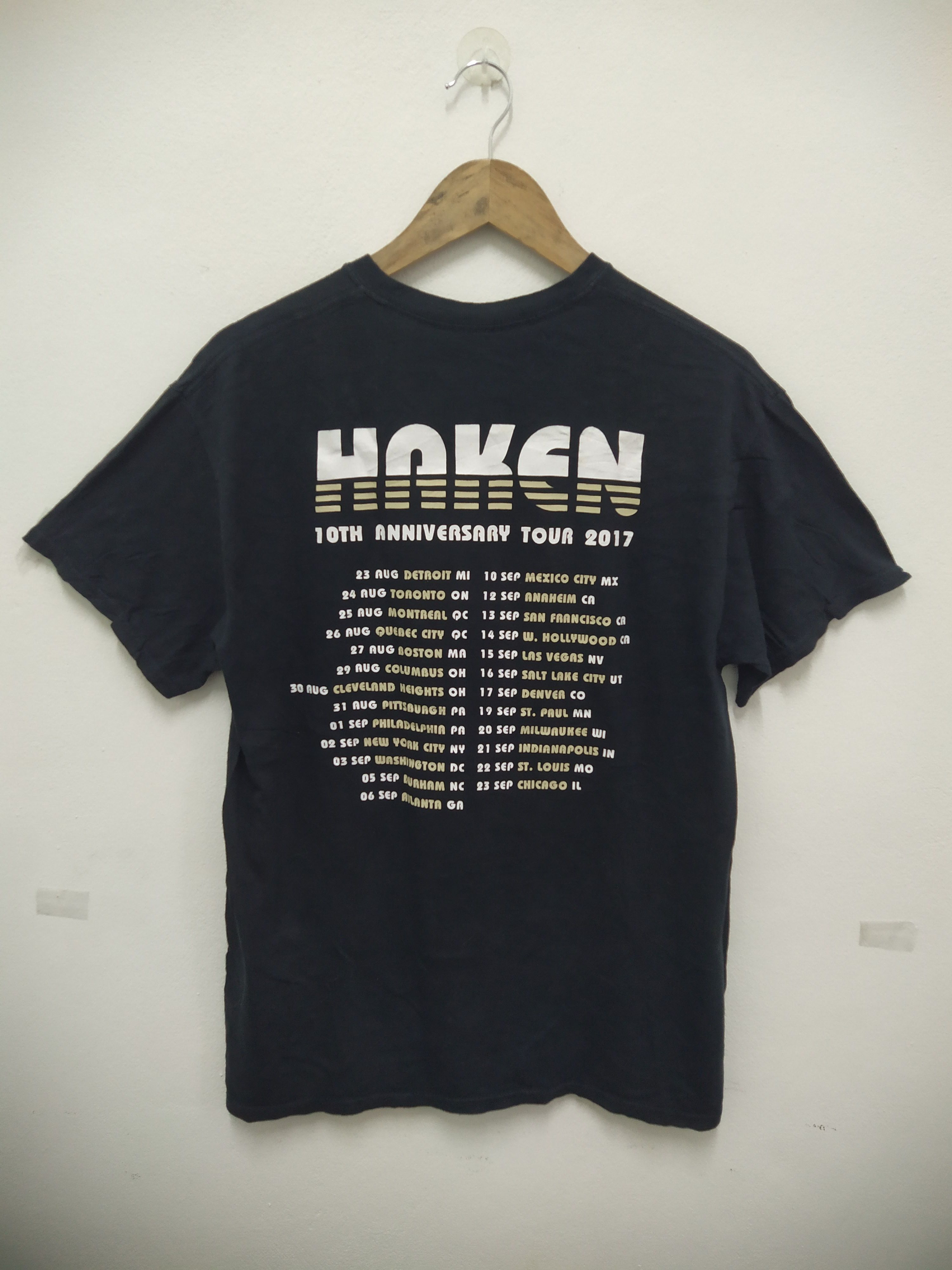 Band Tees Haken Band tour 2017 casual shirt Size US M / EU 48-50 / 2 - 2 Thumbnail