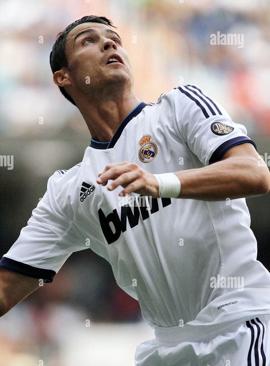 Adidas Real Madrid 2012-2013 Home Soccer Jersey Football Shirt Kit Size US S / EU 44-46 / 1 - 3 Thumbnail