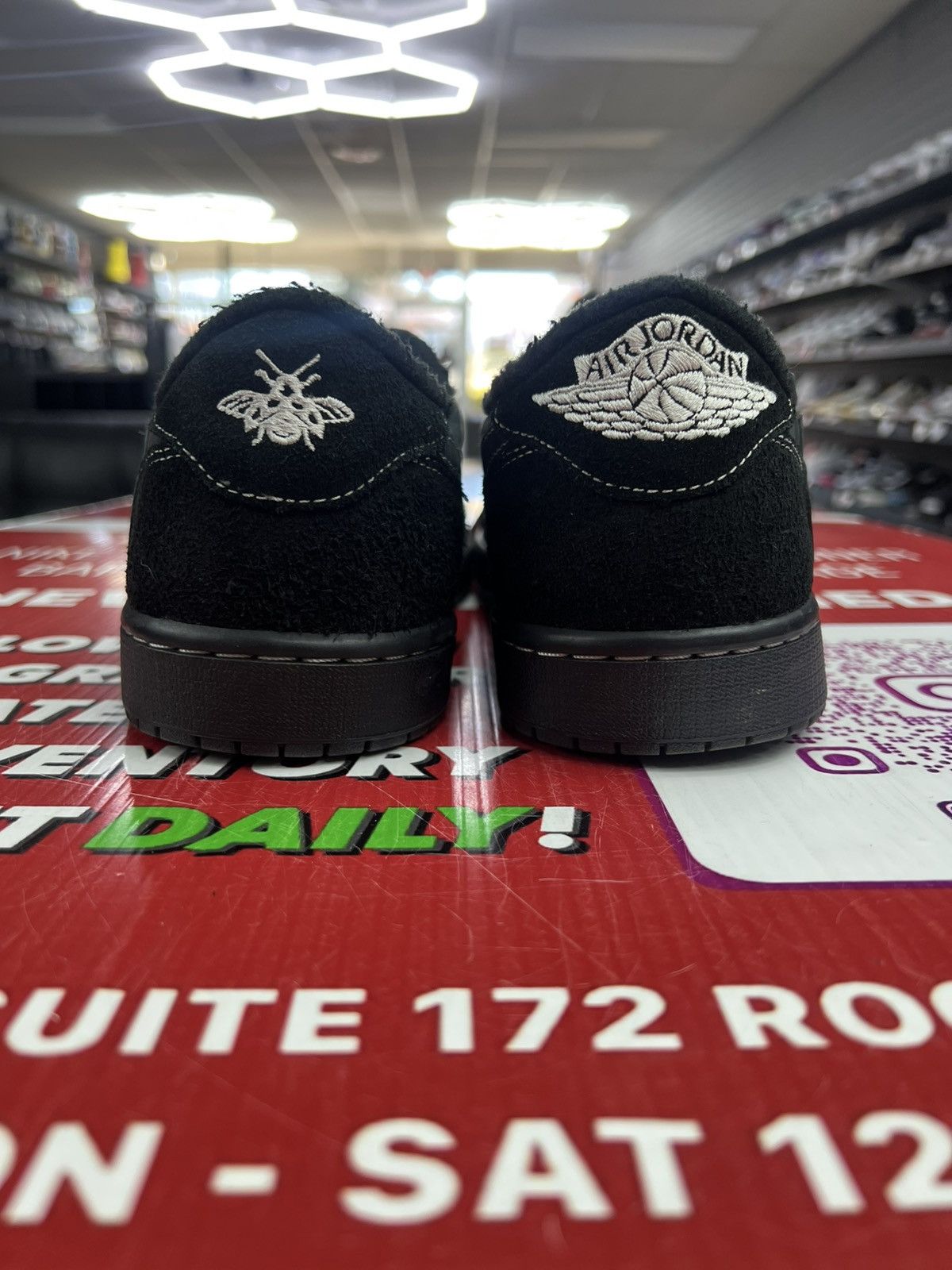 Jordan Brand × Travis Scott Air Jordan 1 Low x Travis Scott Phantom Size US 11 / EU 44 - 5 Thumbnail