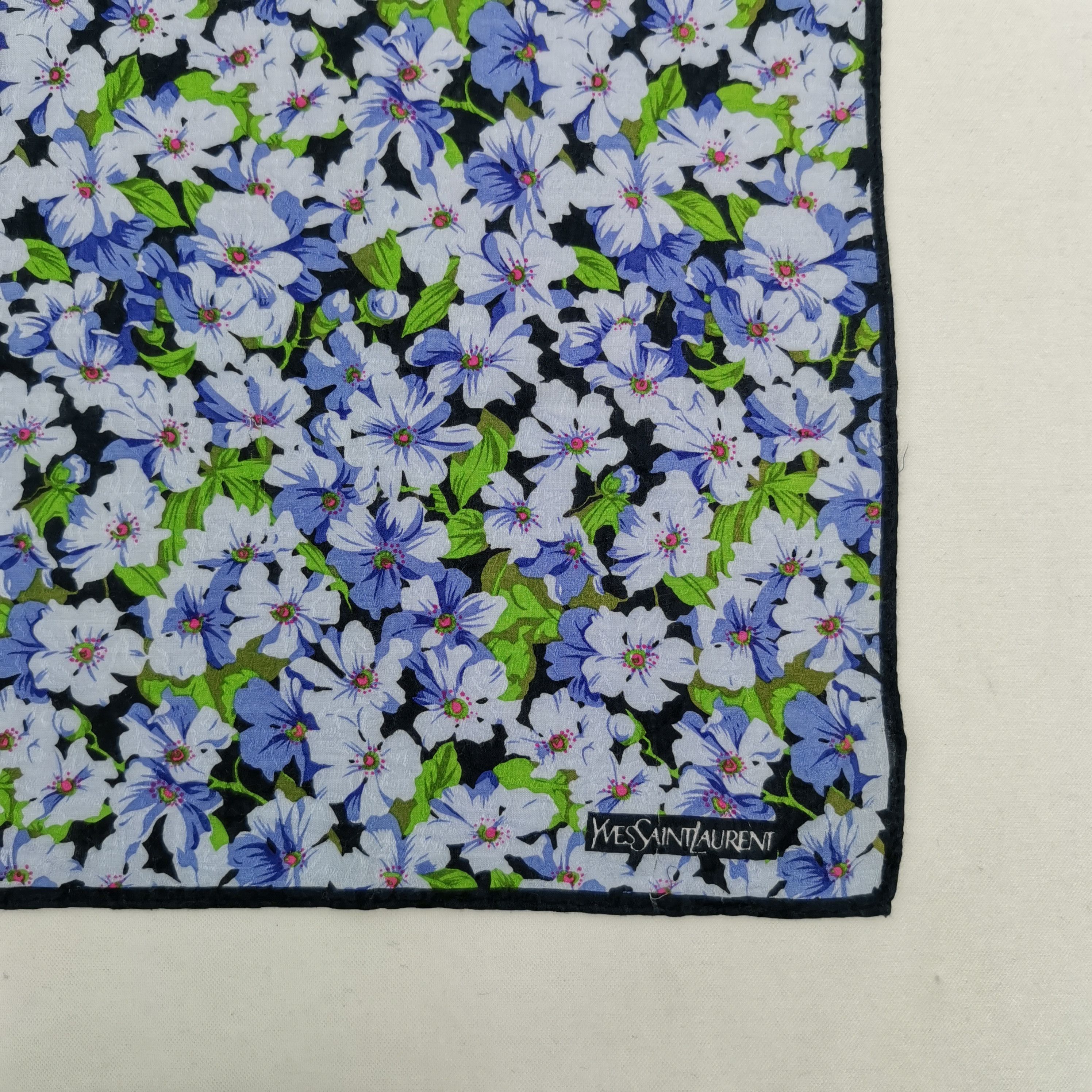 Vintage Vintage Yves Saint Laurent Handkerchief 56789 Size ONE SIZE - 3 Thumbnail