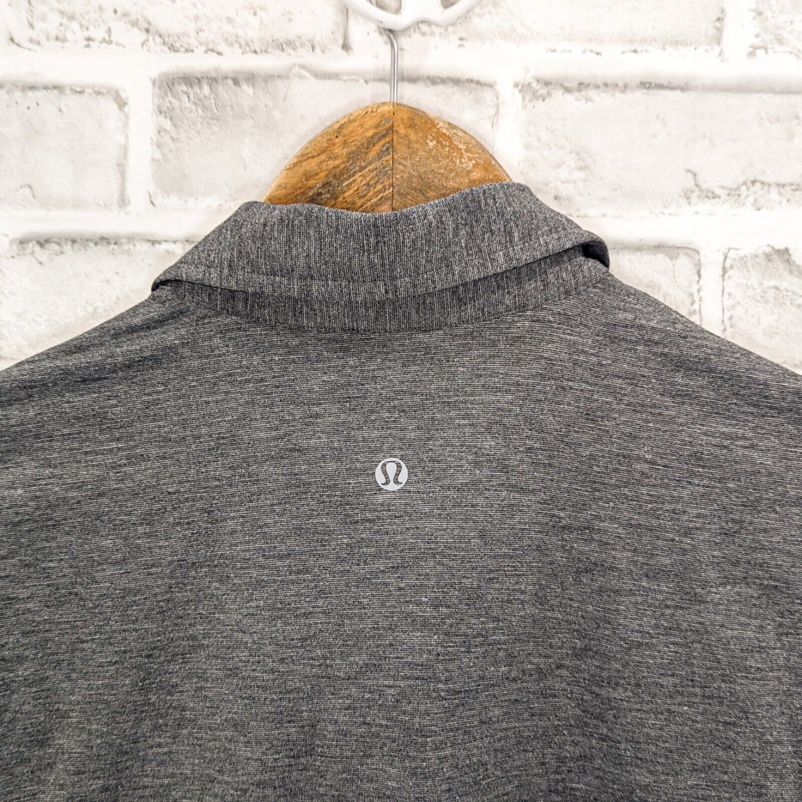 Lululemon Lululemon Men's Metal tech Polo Shirt Heather Gray Small Size US S / EU 44-46 / 1 - 4 Thumbnail
