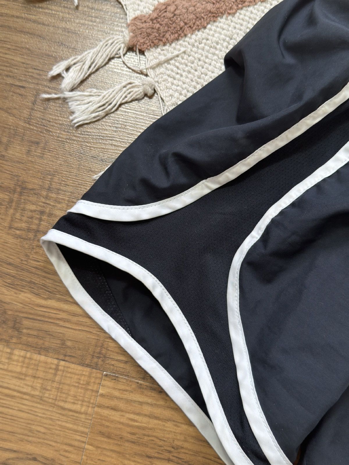 Nike × Vintage VINTAGE NIKE 2000s MINI SHORTS Size 32" / US 10 / IT 46 - 4 Thumbnail