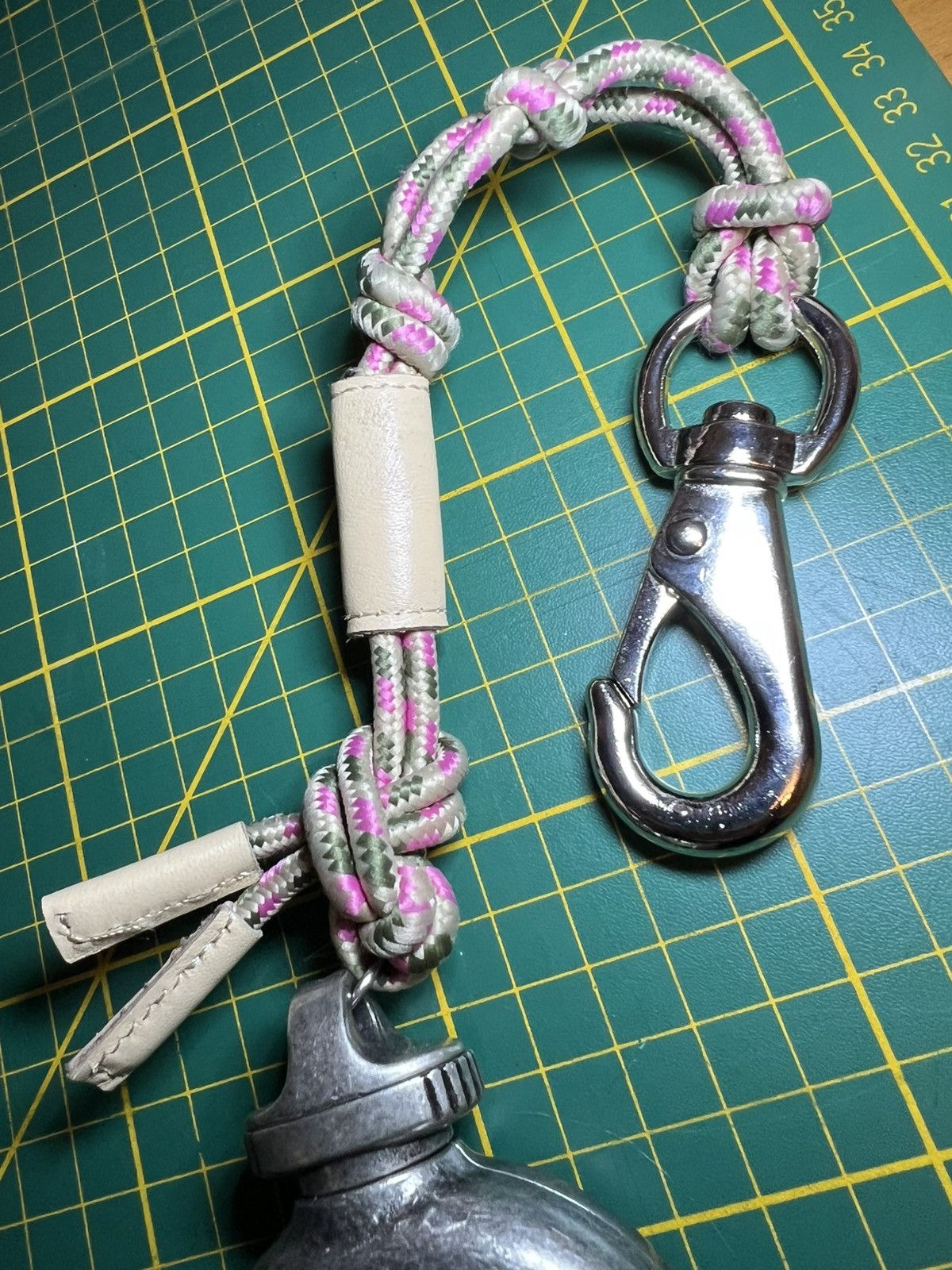 Vivienne Westwood Rare Vivienne Westwood skull braided portable ash catcher Size ONE SIZE - 6 Thumbnail