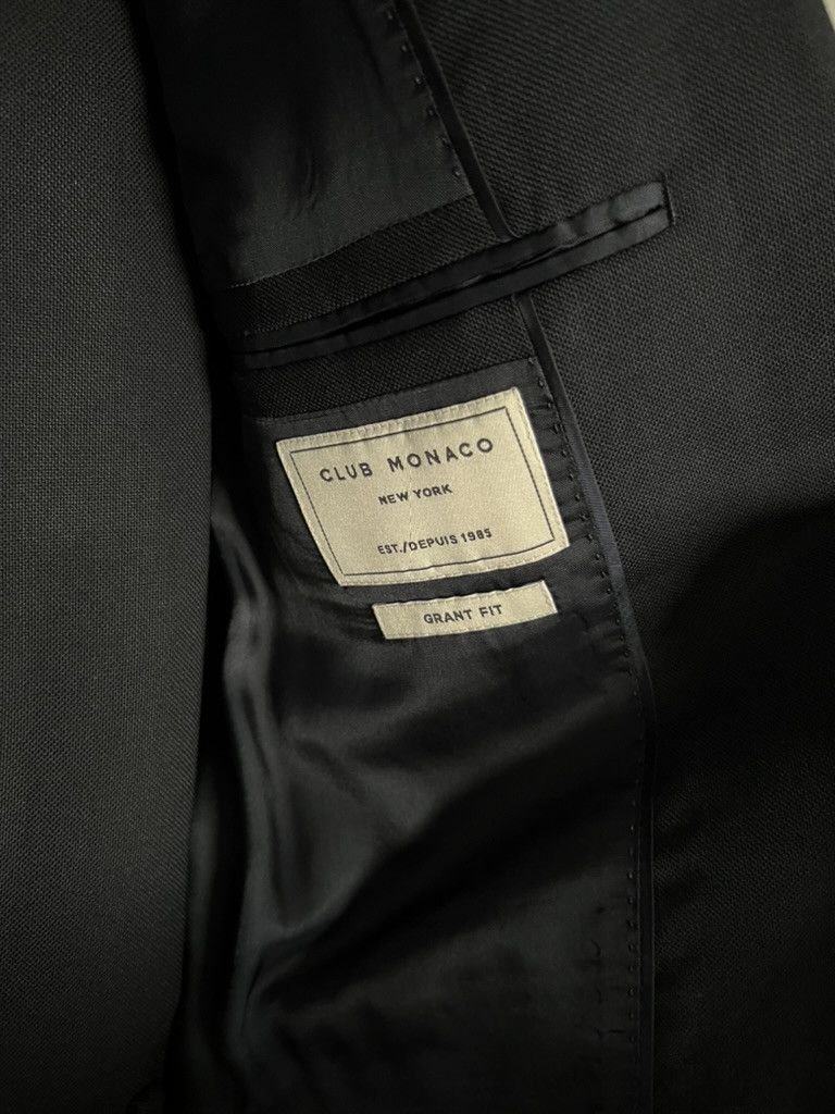 Club Monaco Gran Slim Fit - Navy Suit Size 38R - 3 Thumbnail